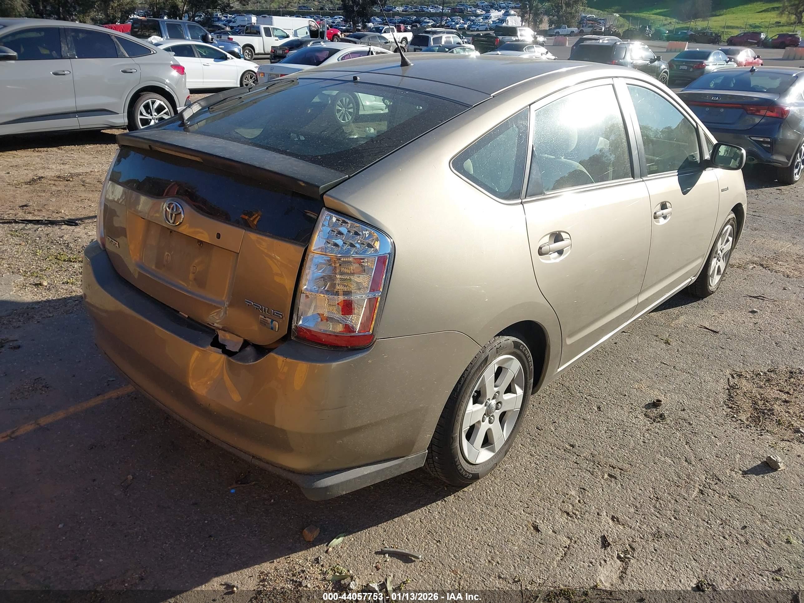 TOYOTA PRIUS image 4