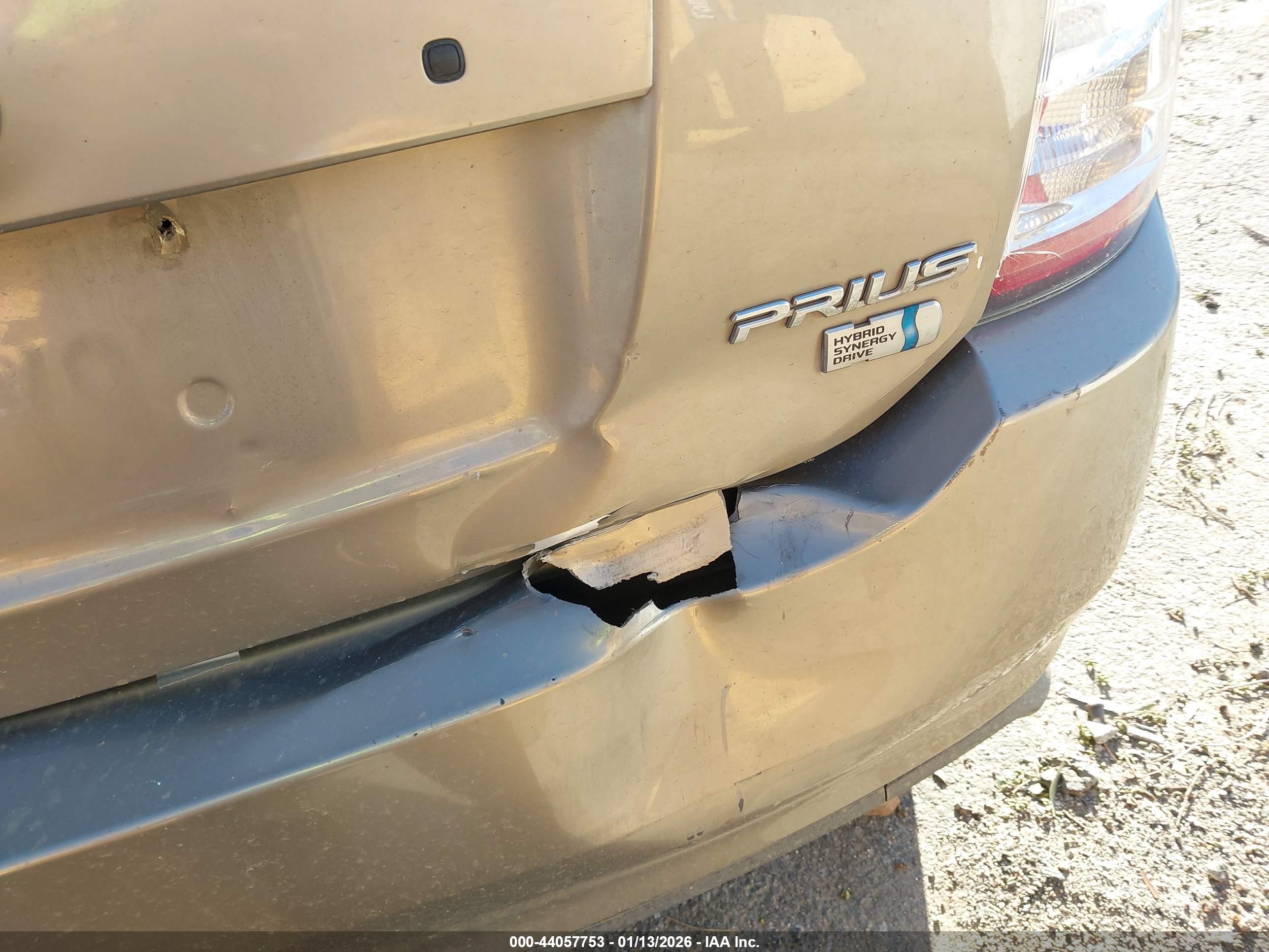 TOYOTA PRIUS image 6