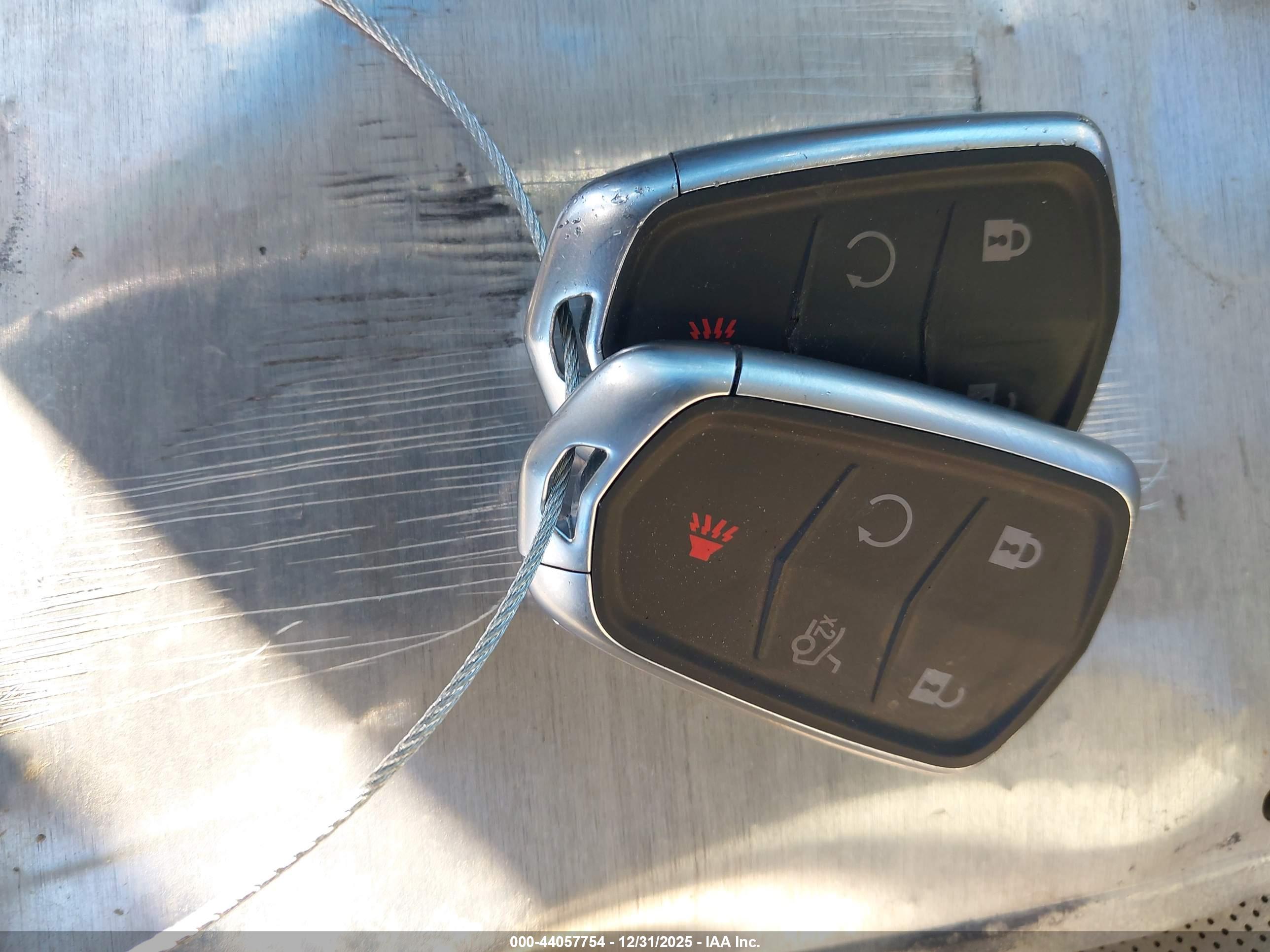 CADILLAC XTS image 11