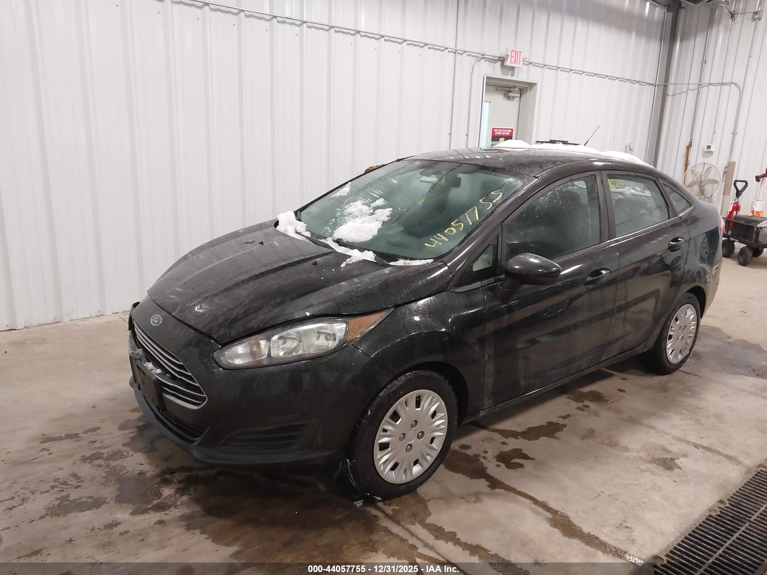FORD FIESTA image 2
