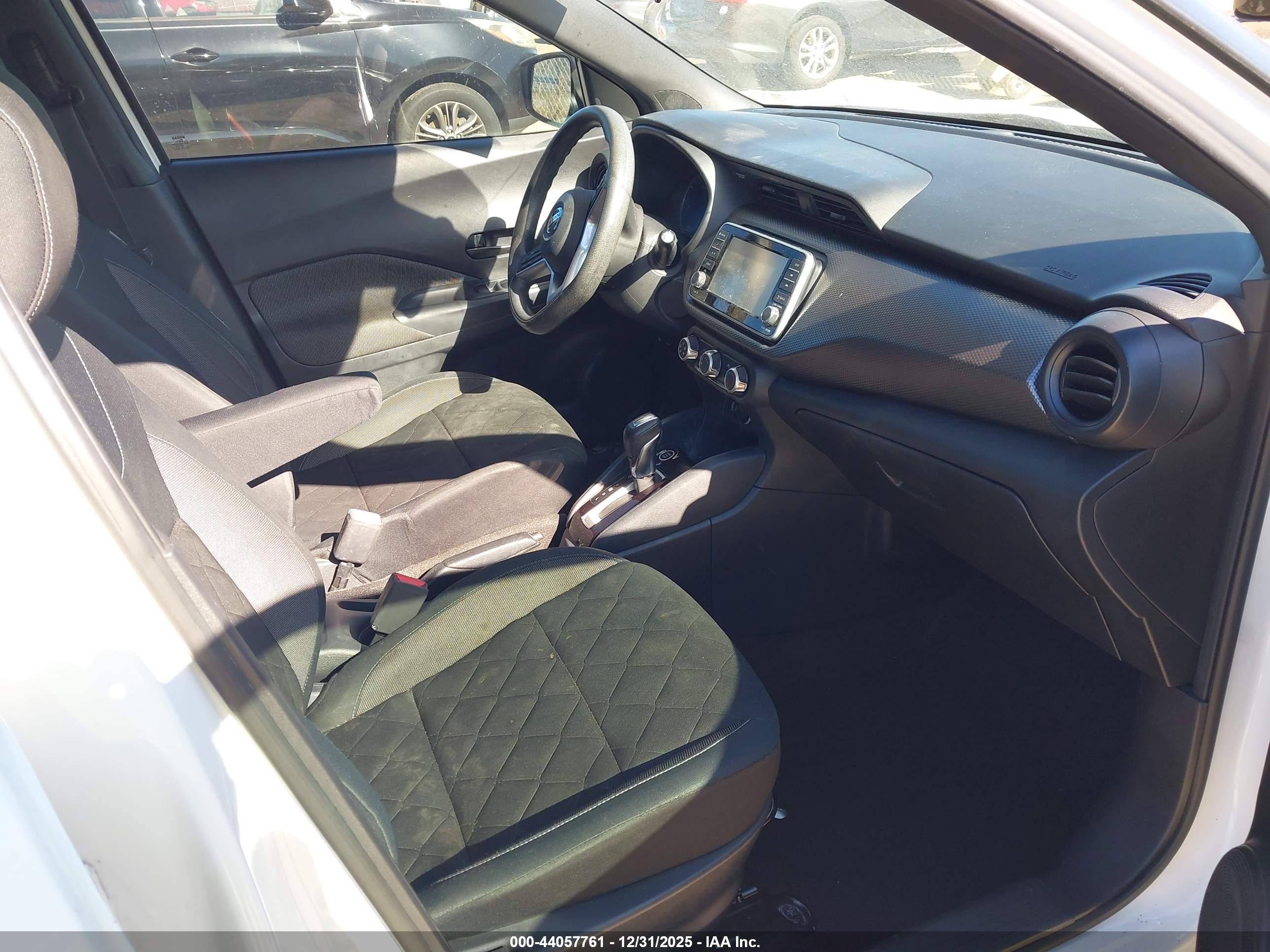 NISSAN KICKS image 5