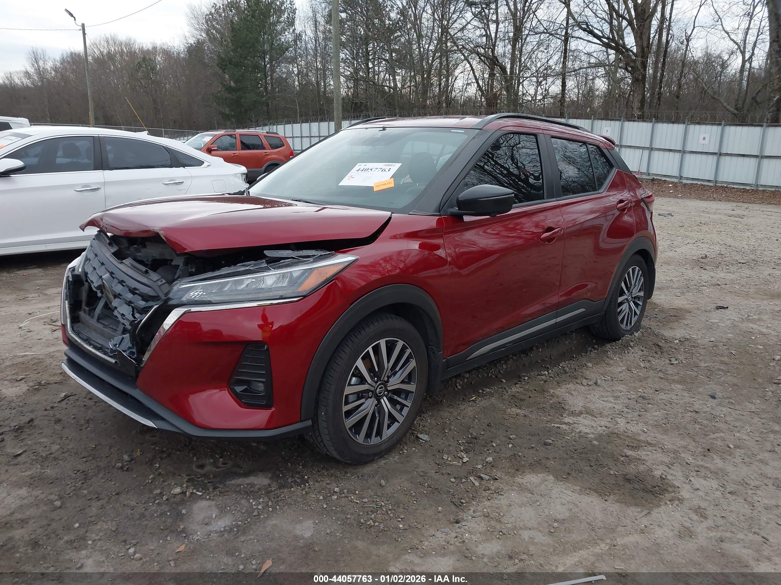 NISSAN KICKS image 2