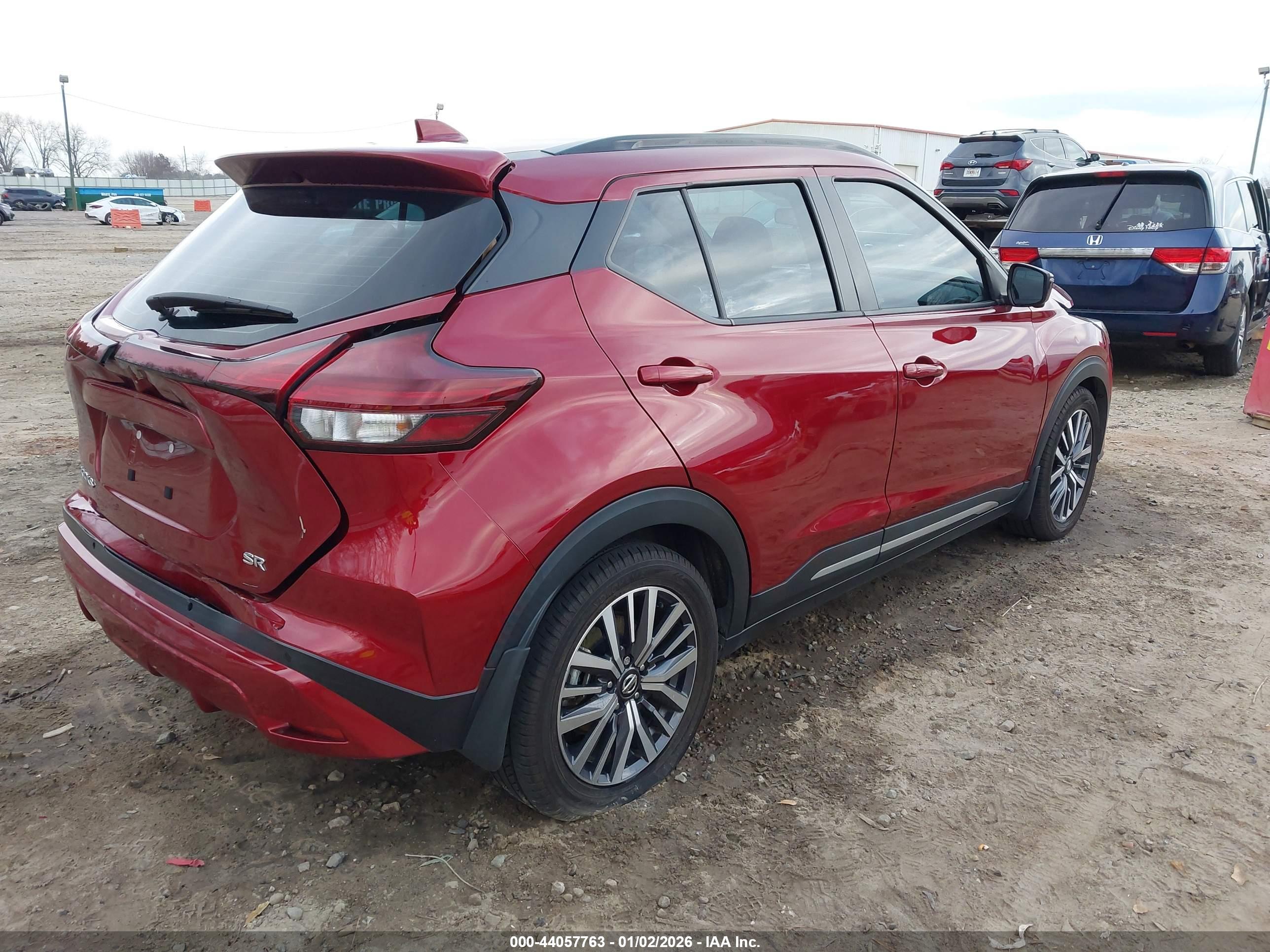NISSAN KICKS image 4