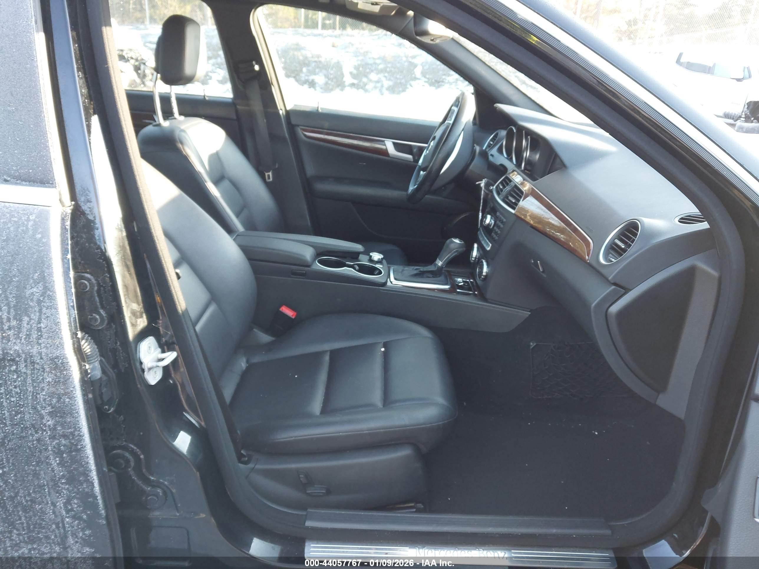 MERCEDES-BENZ C image 5