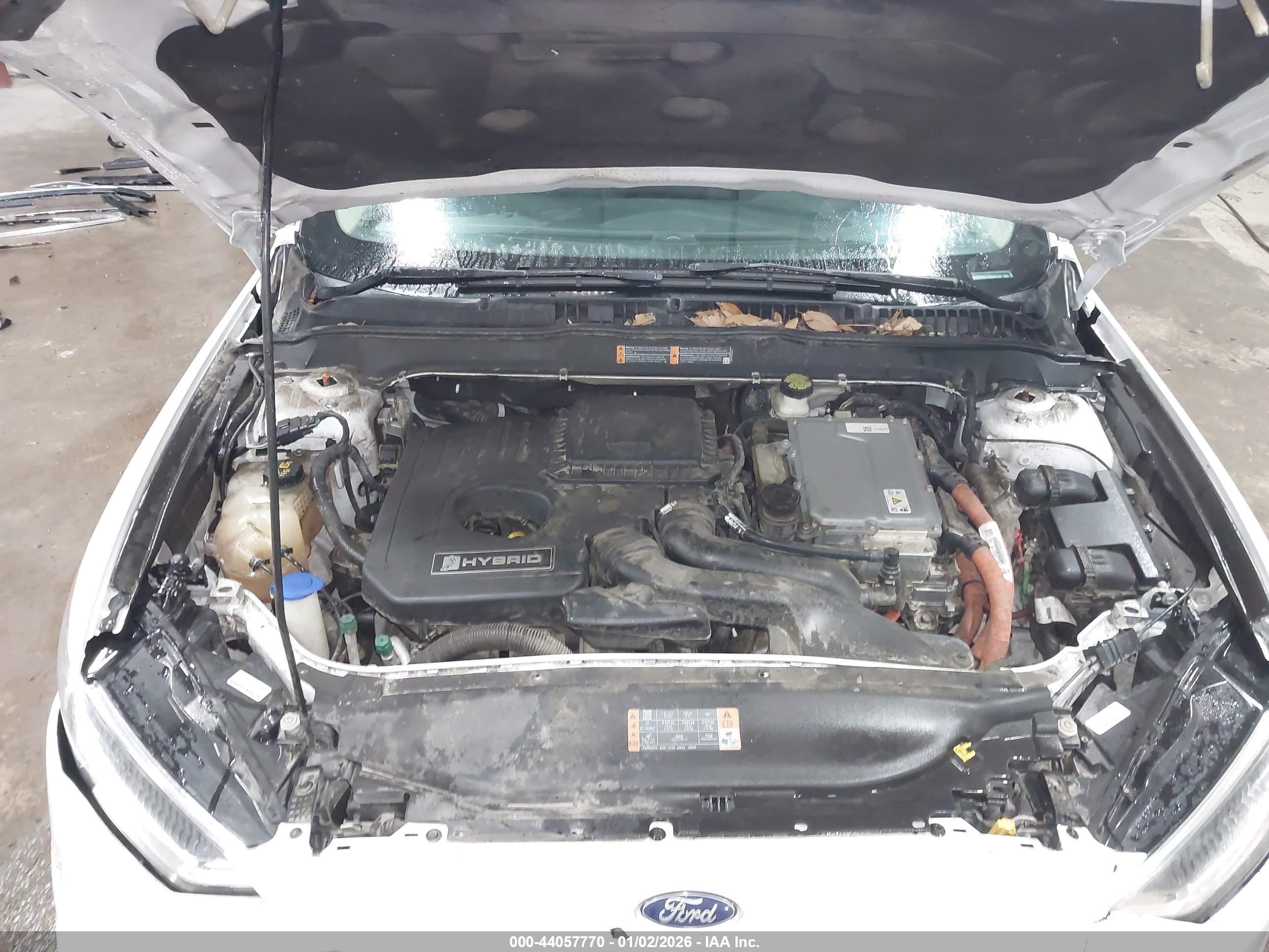 FORD FUSION image 10