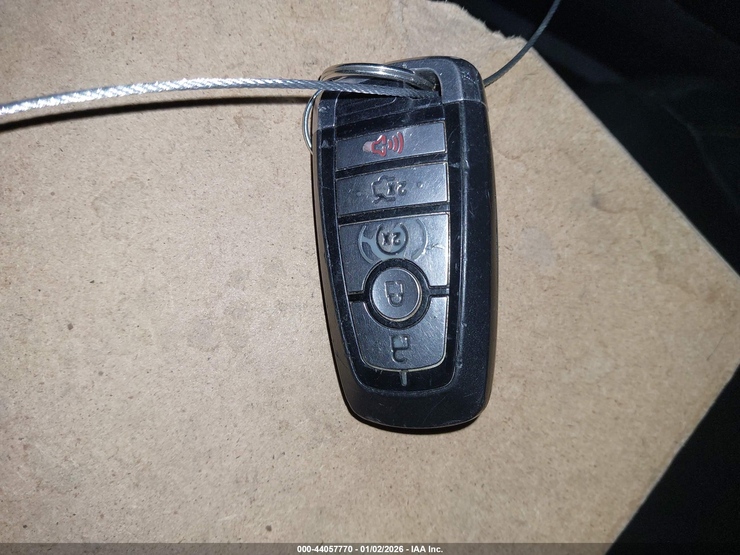 FORD FUSION image 11