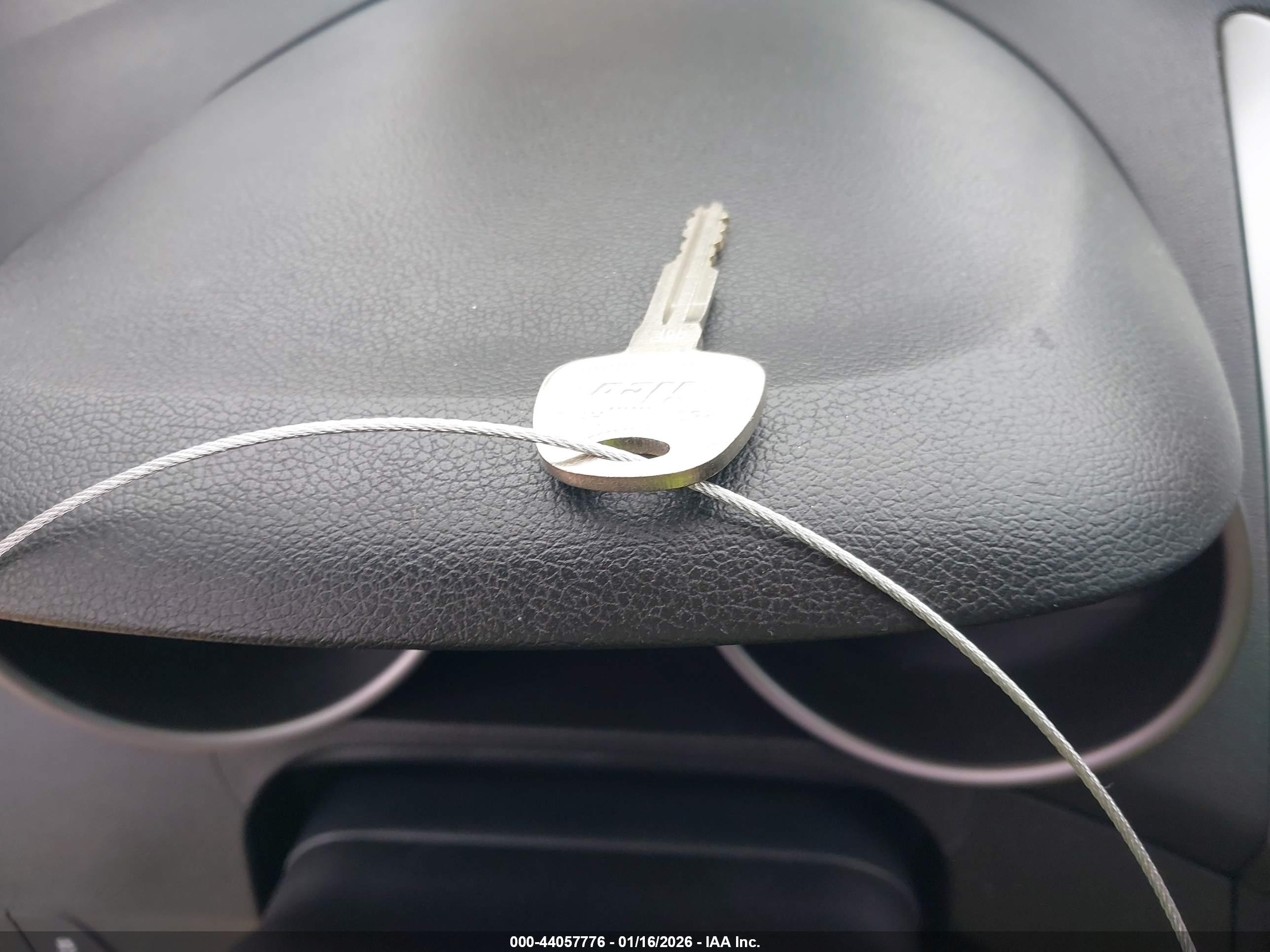 HYUNDAI ELANTRA image 11