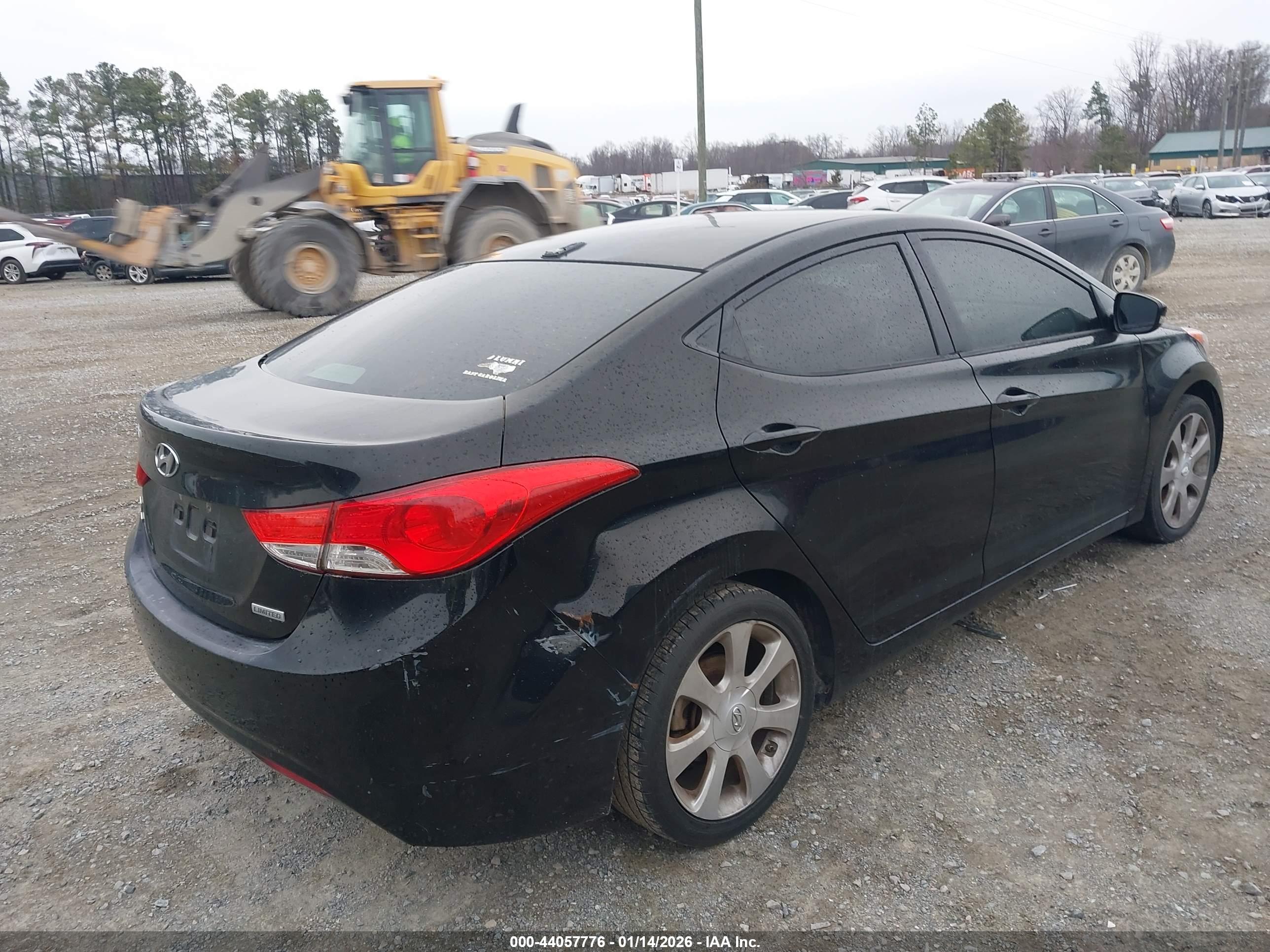 HYUNDAI ELANTRA image 6