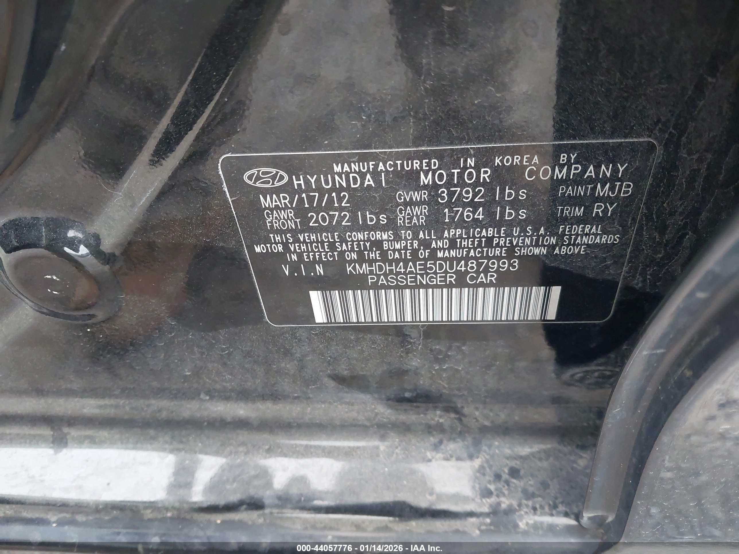 HYUNDAI ELANTRA image 9