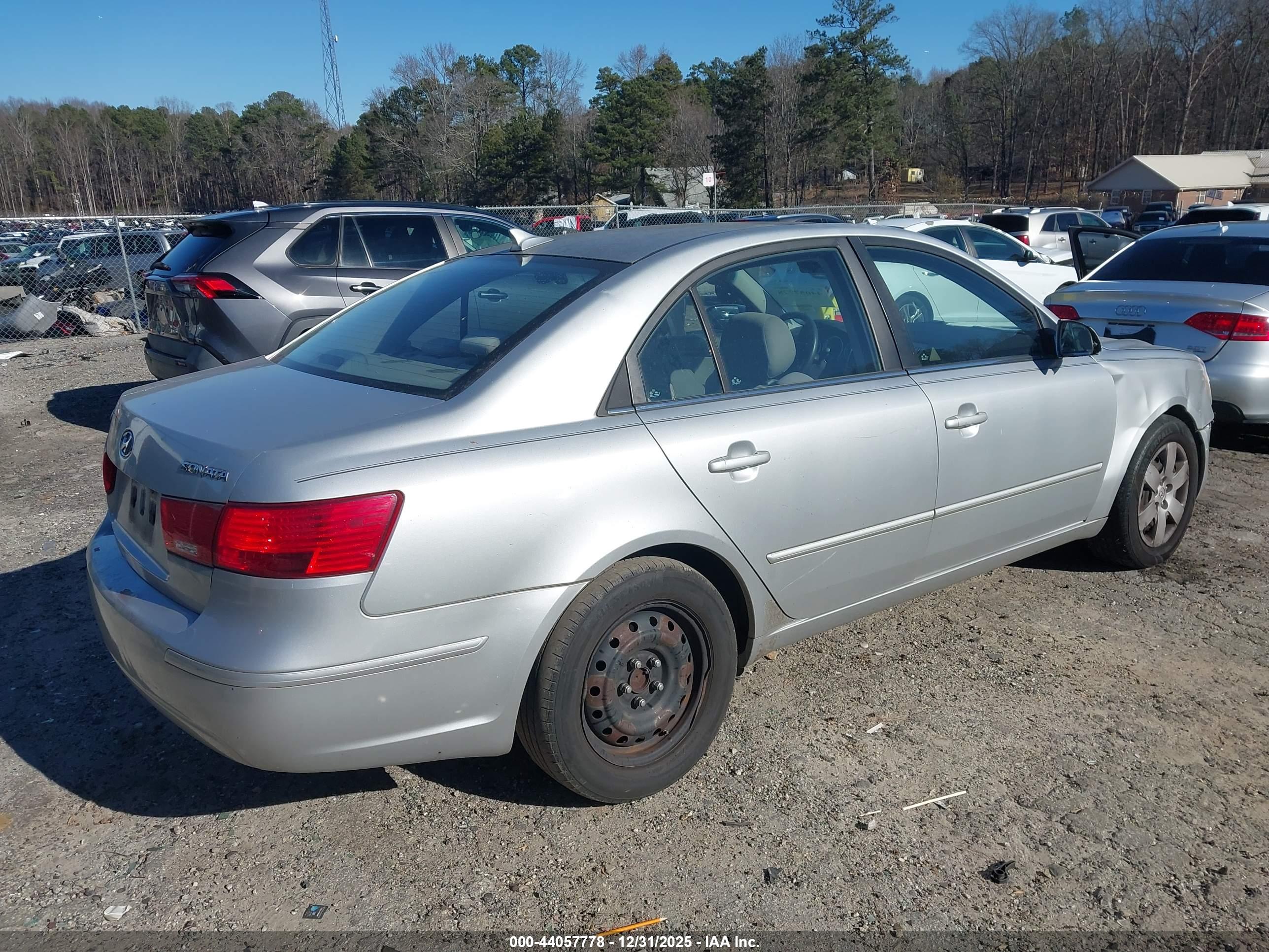 HYUNDAI SONATA image 4