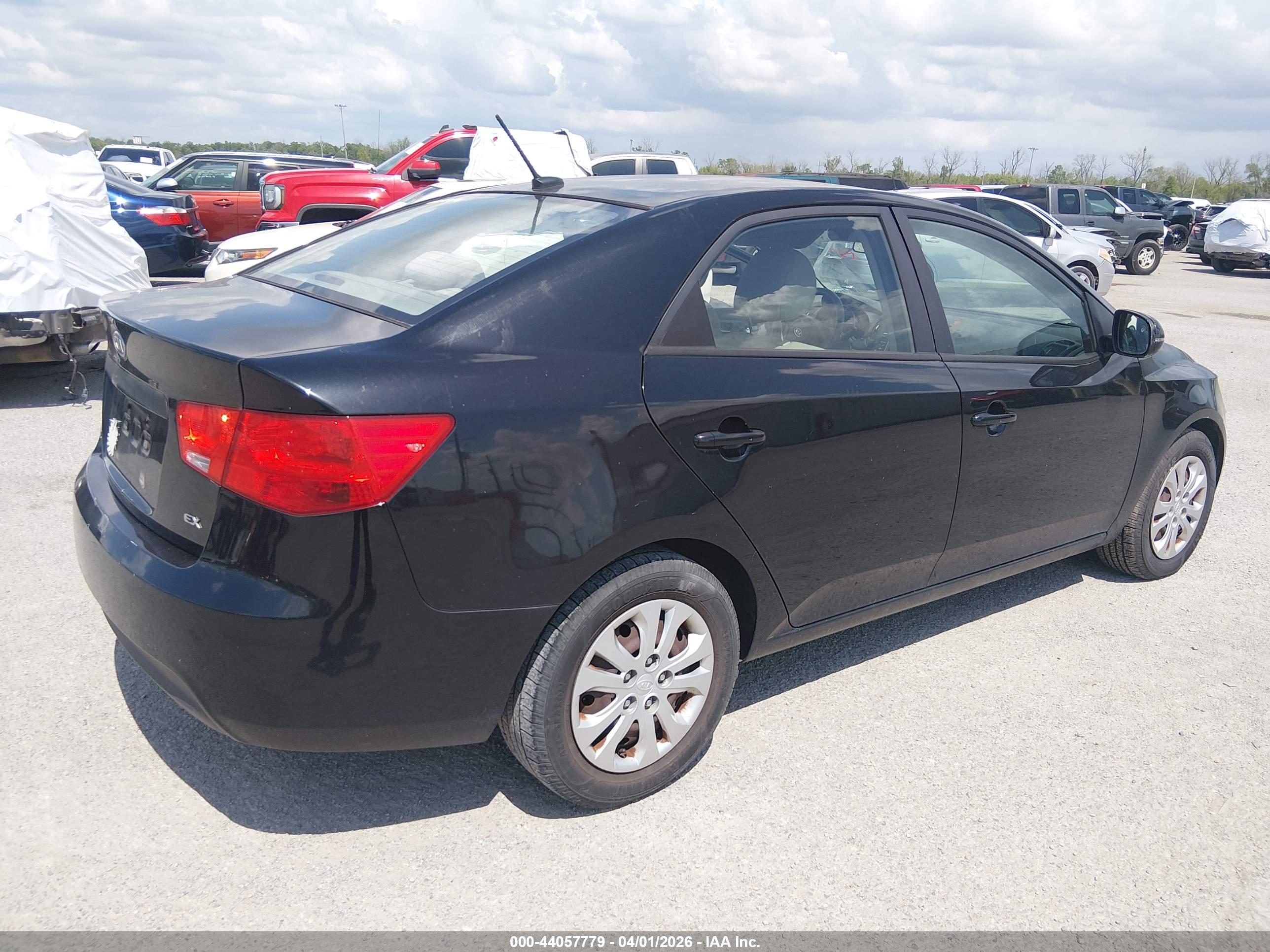 KIA FORTE image 4