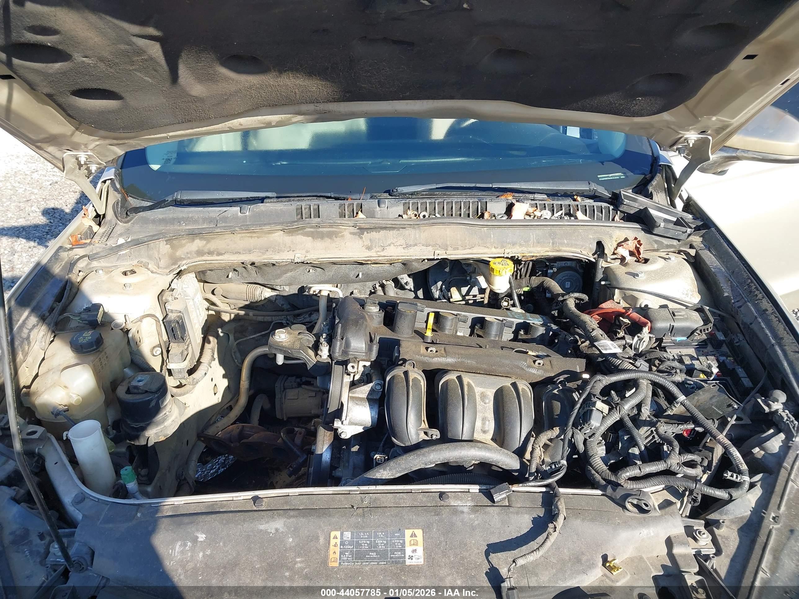 FORD FUSION image 10