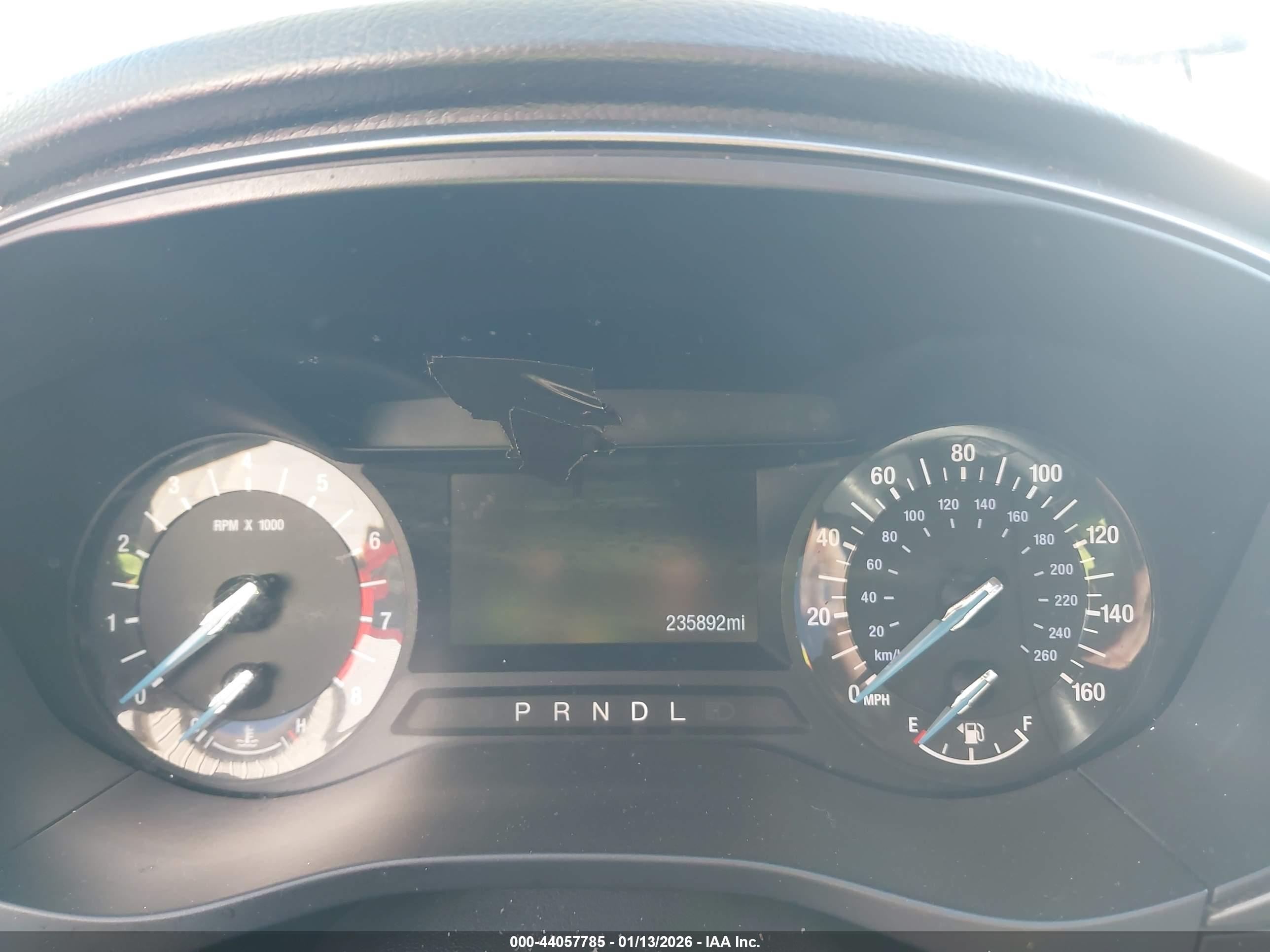 FORD FUSION image 7