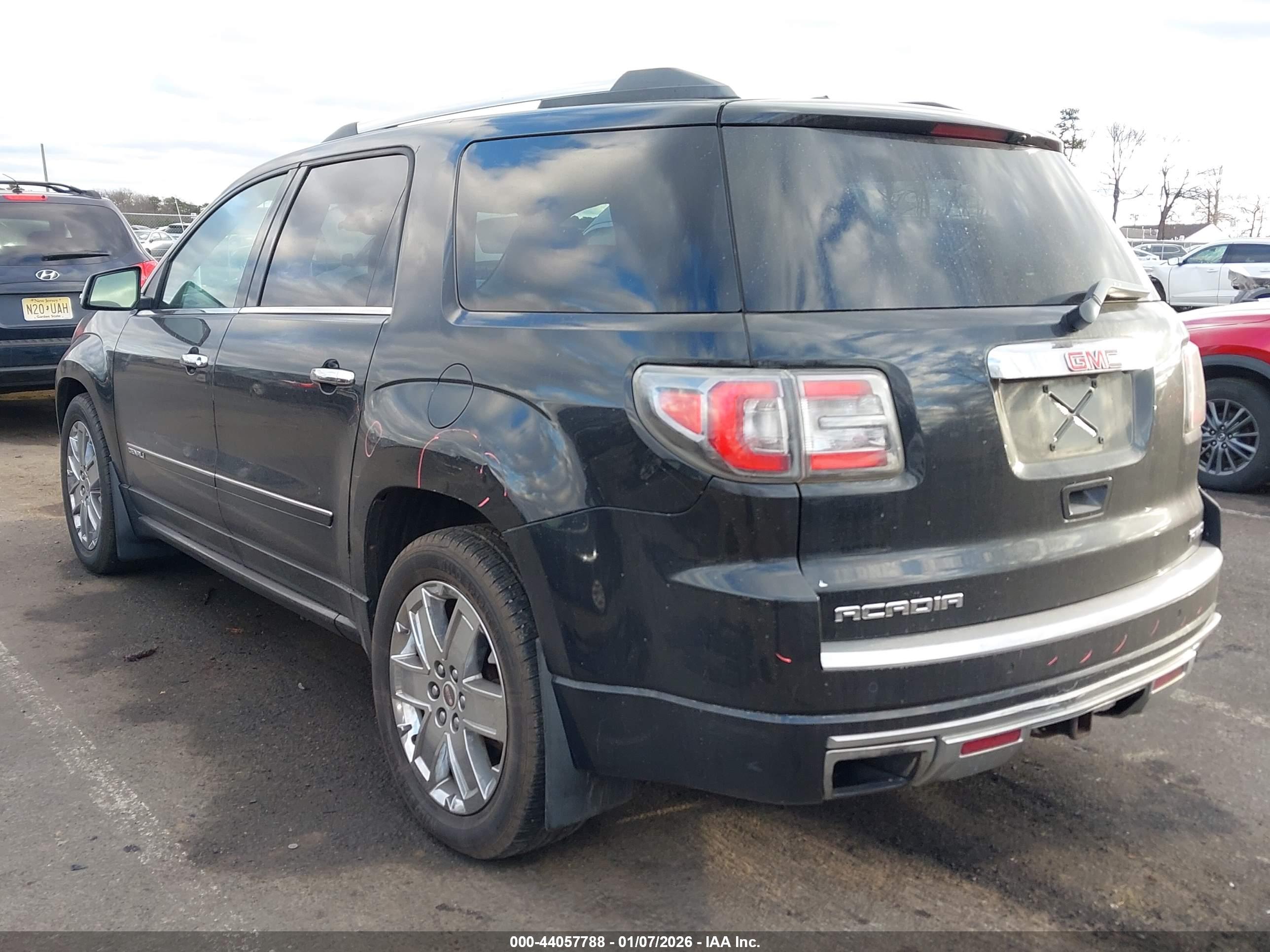 GMC ACADIA image 3