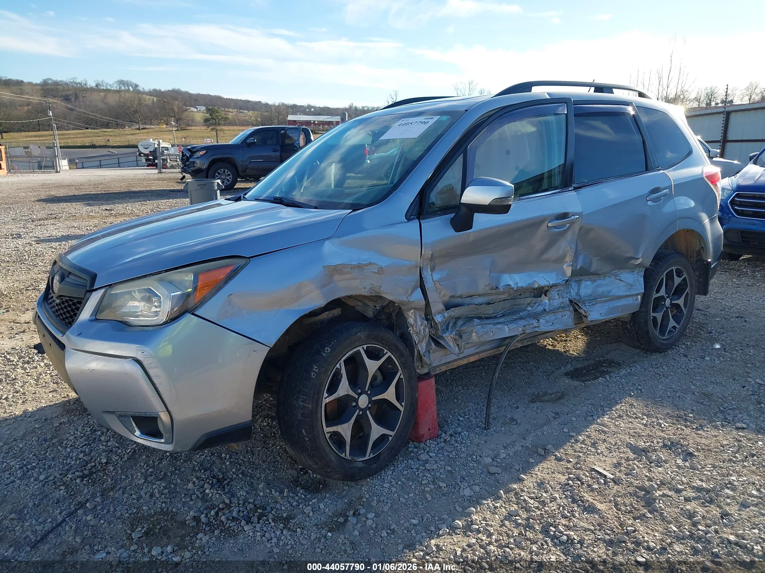 SUBARU FORESTER image 2