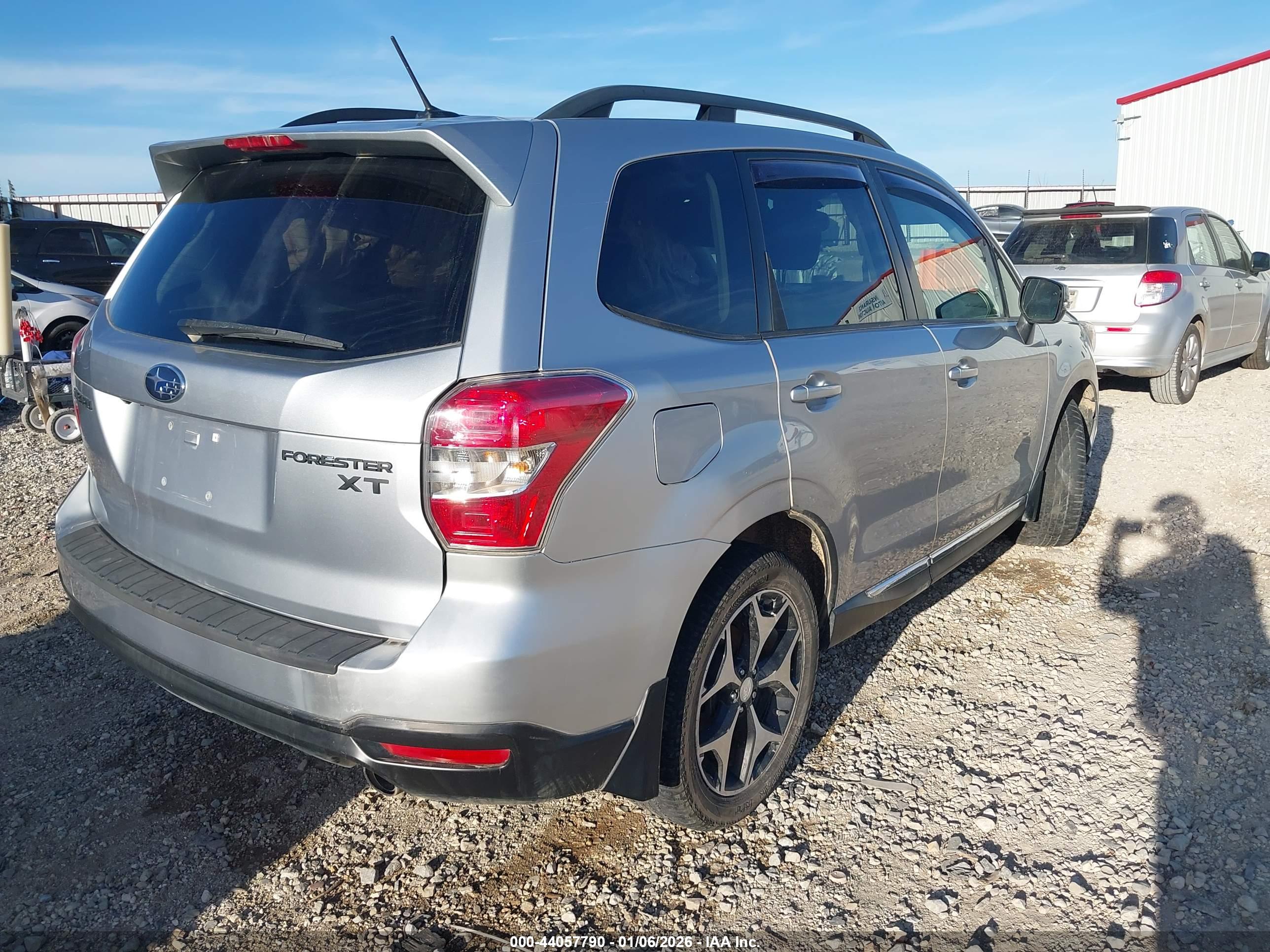 SUBARU FORESTER image 4
