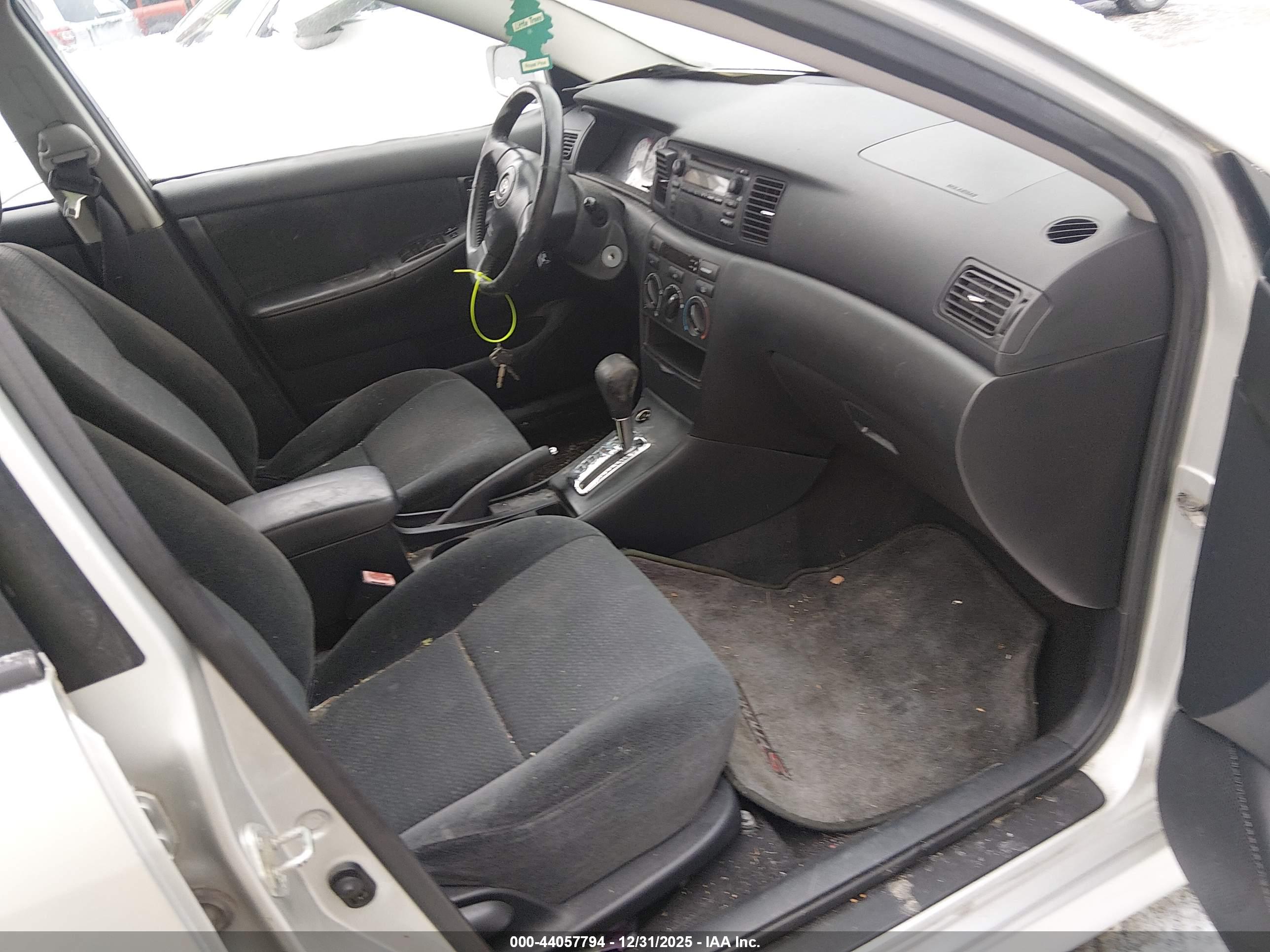 TOYOTA COROLLA image 5