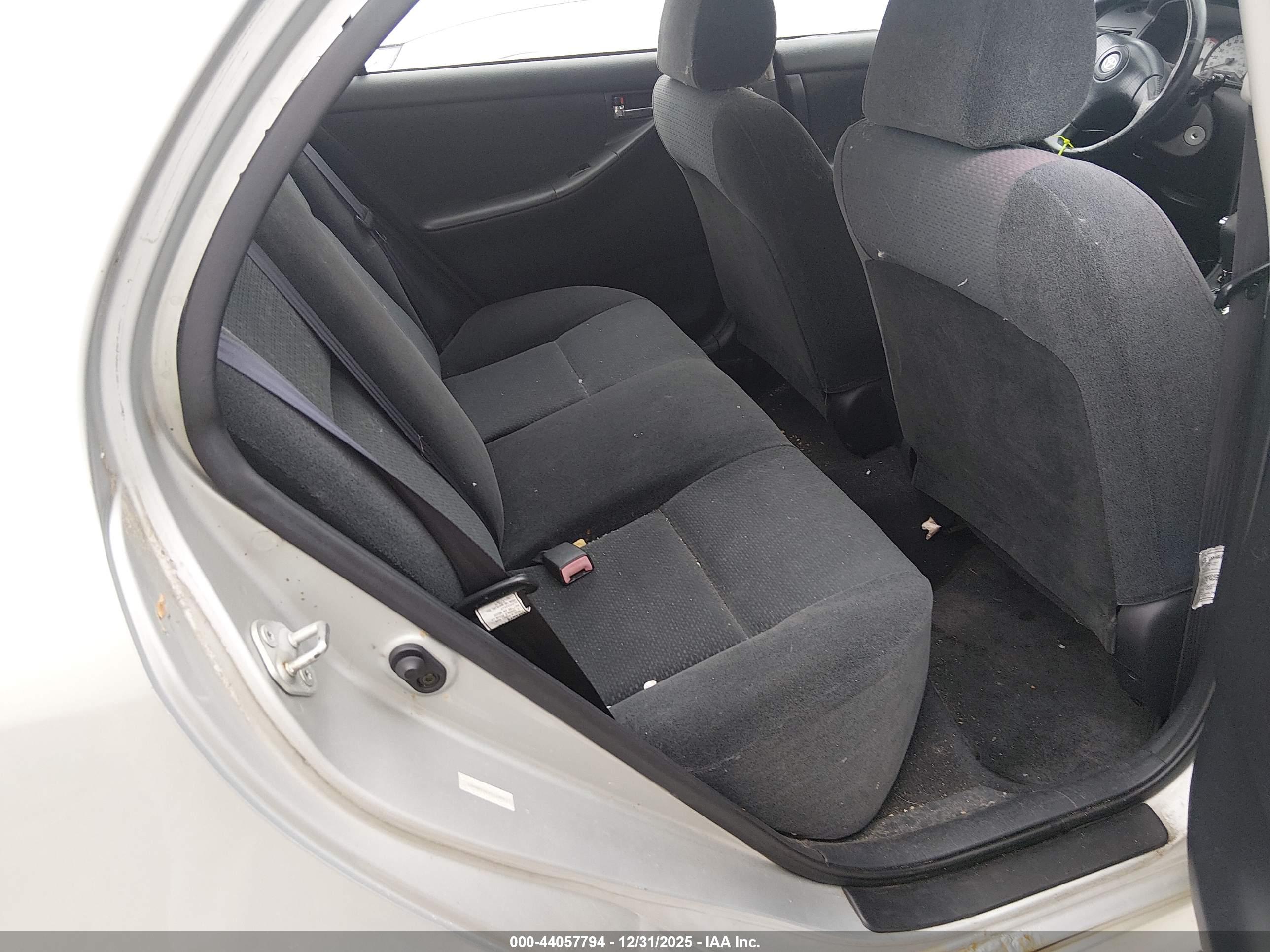 TOYOTA COROLLA image 8