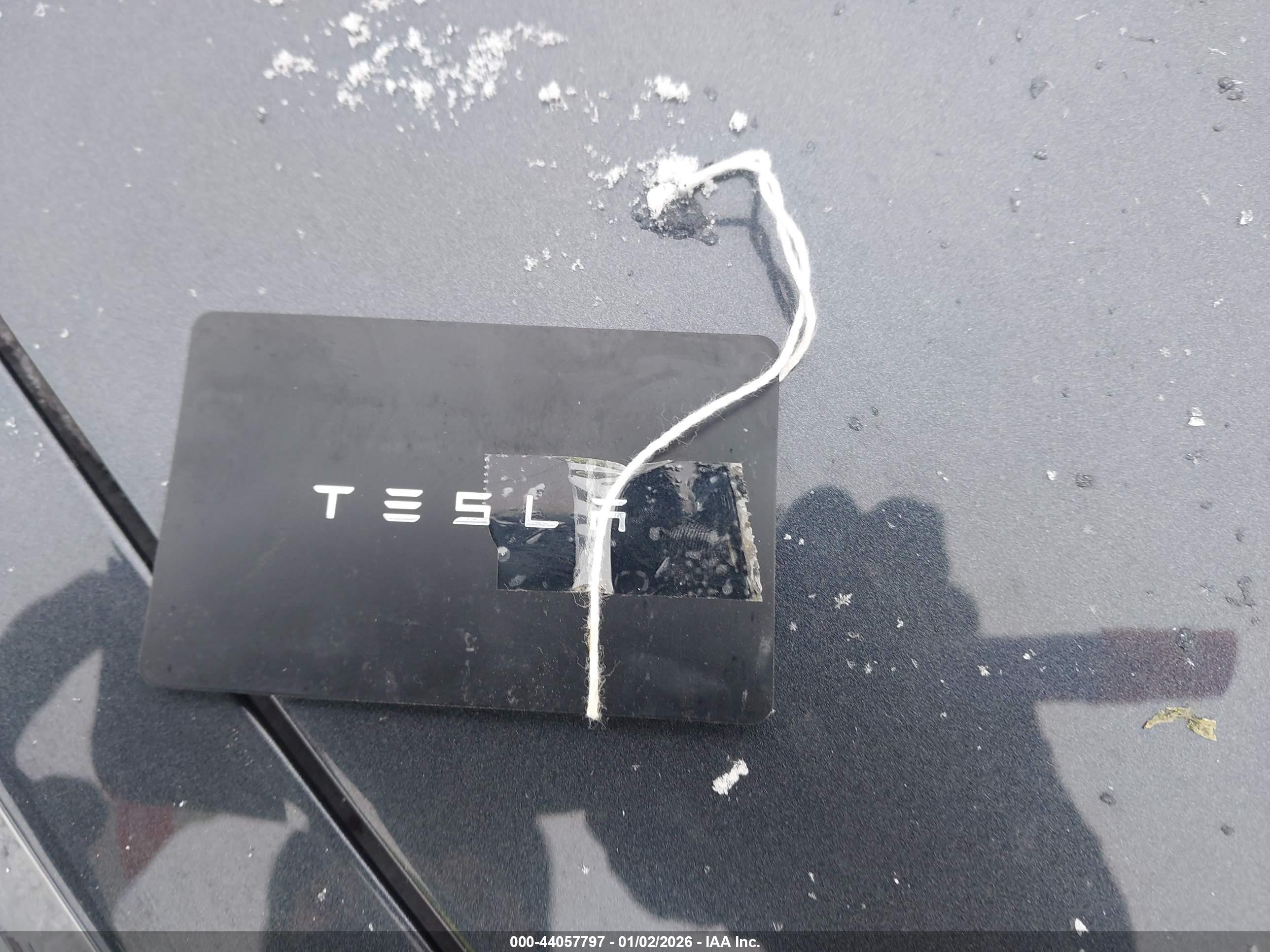 TESLA MODEL image 11