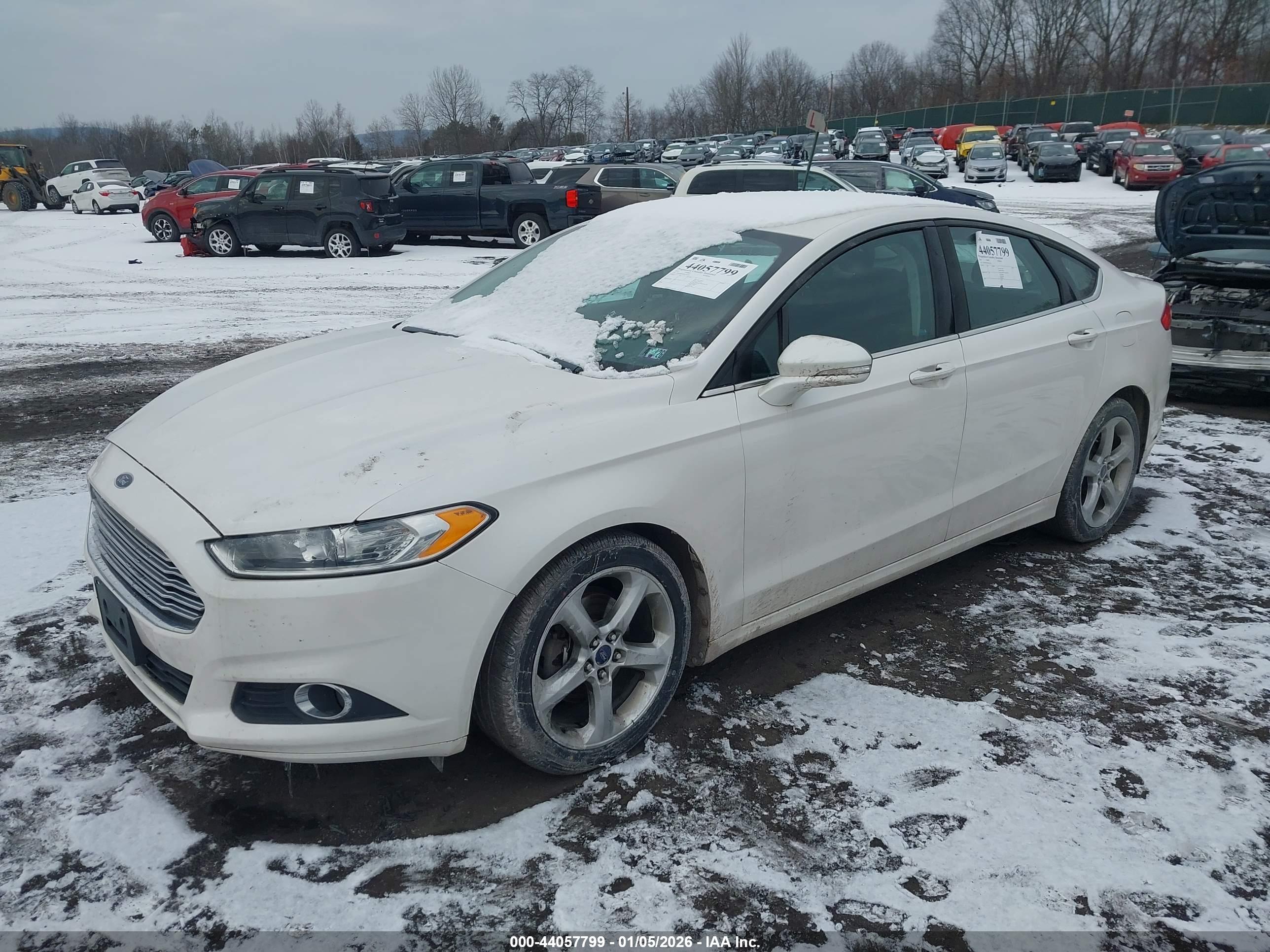 FORD FUSION image 2