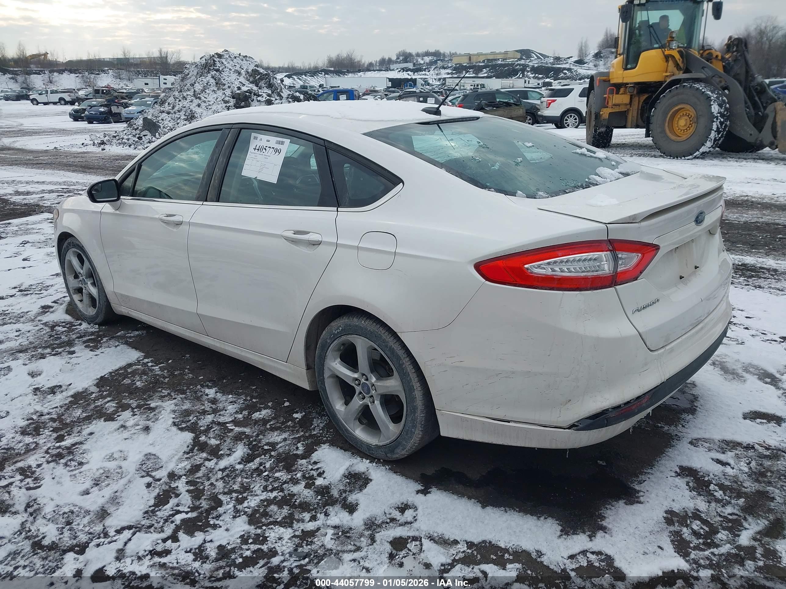 FORD FUSION image 3