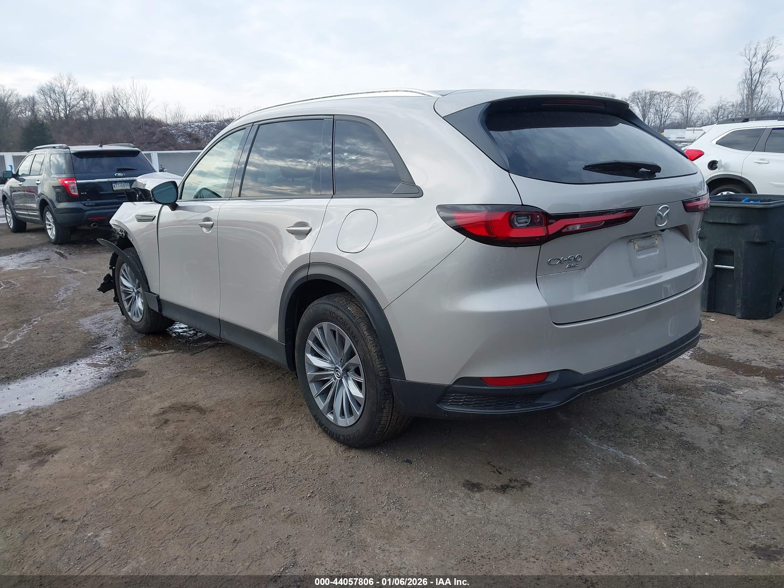 MAZDA CX-90 image 3