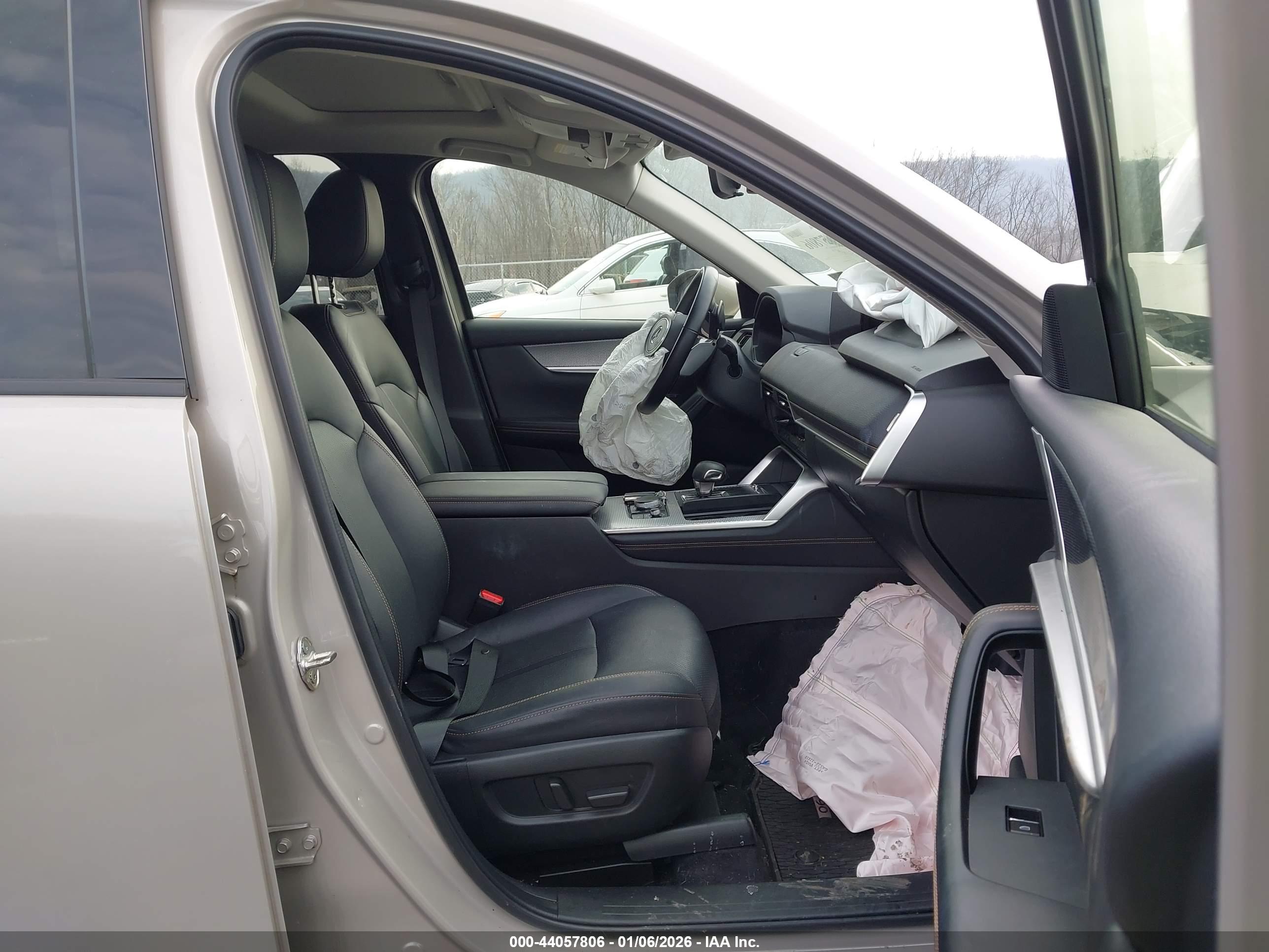 MAZDA CX-90 image 5