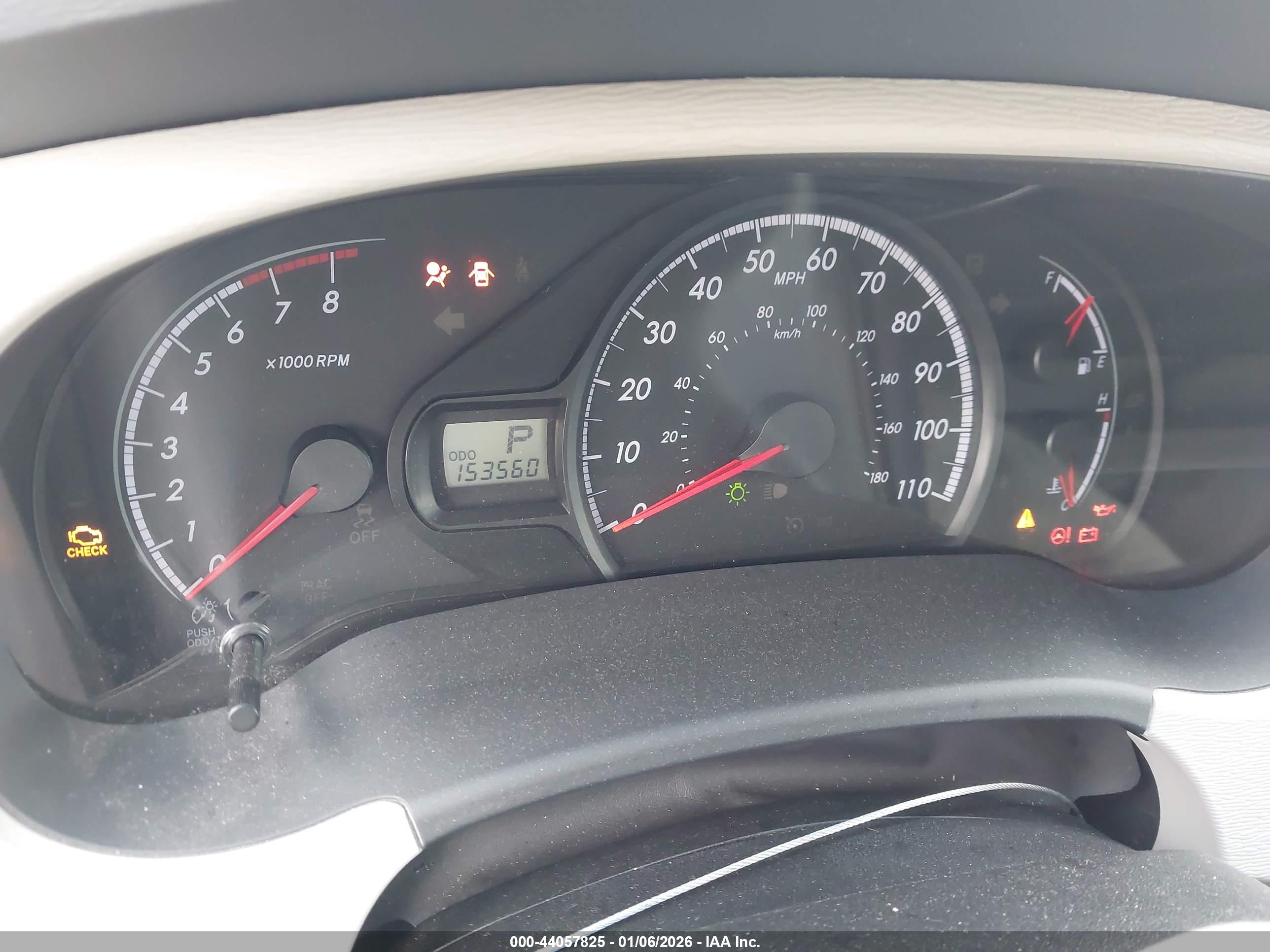 TOYOTA SIENNA image 7