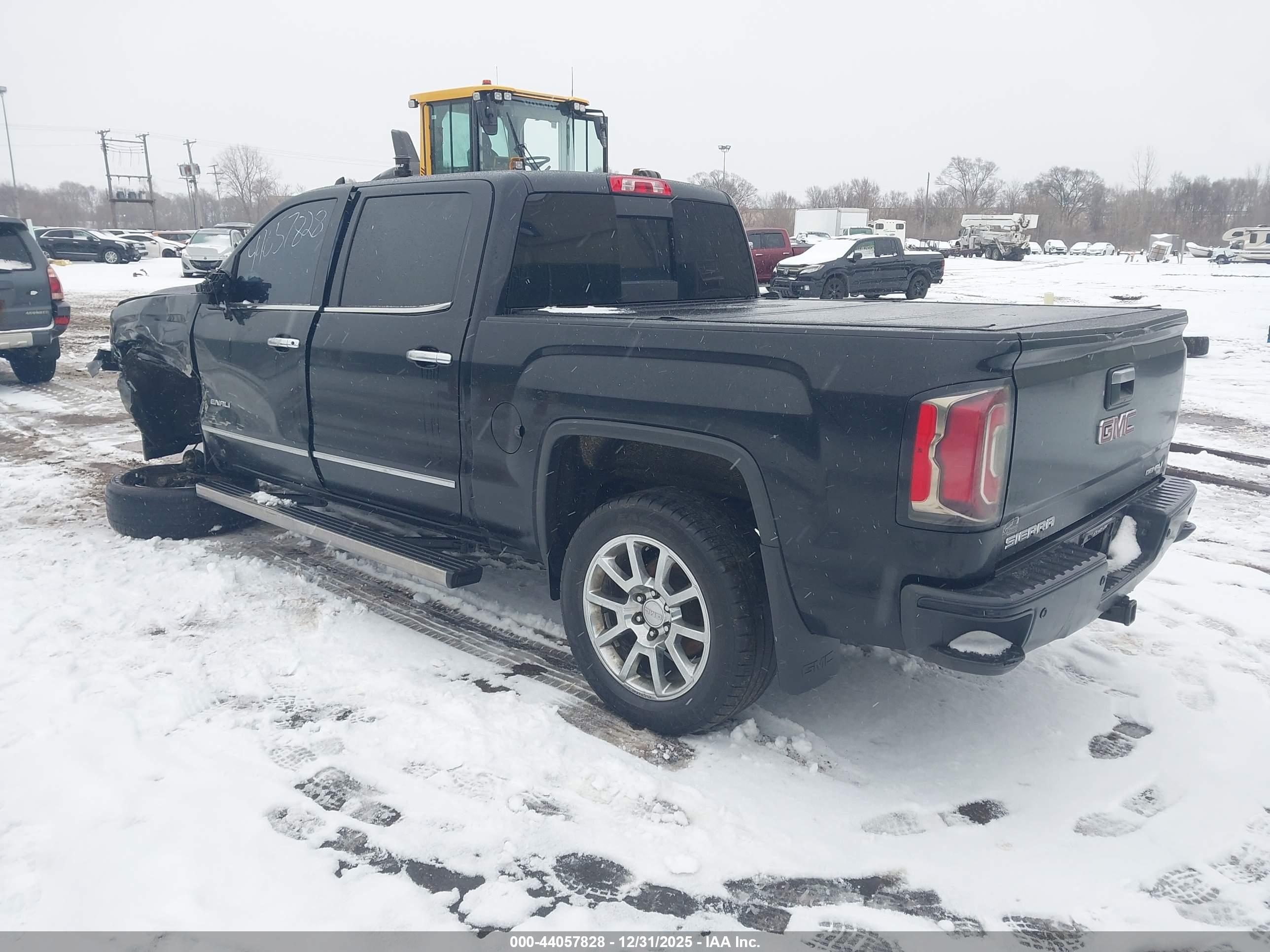 GMC SIERRA image 3