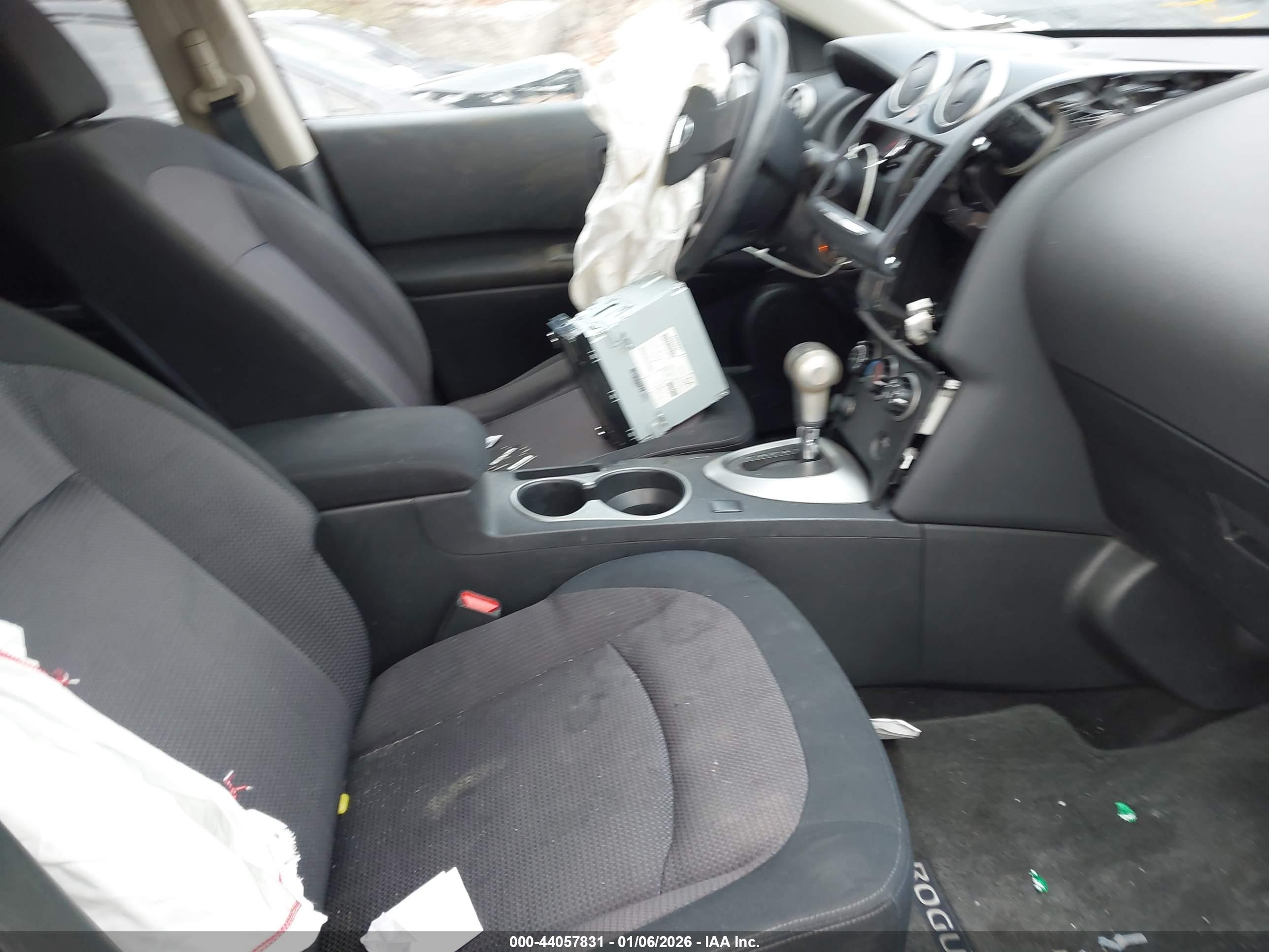 NISSAN ROGUE image 5