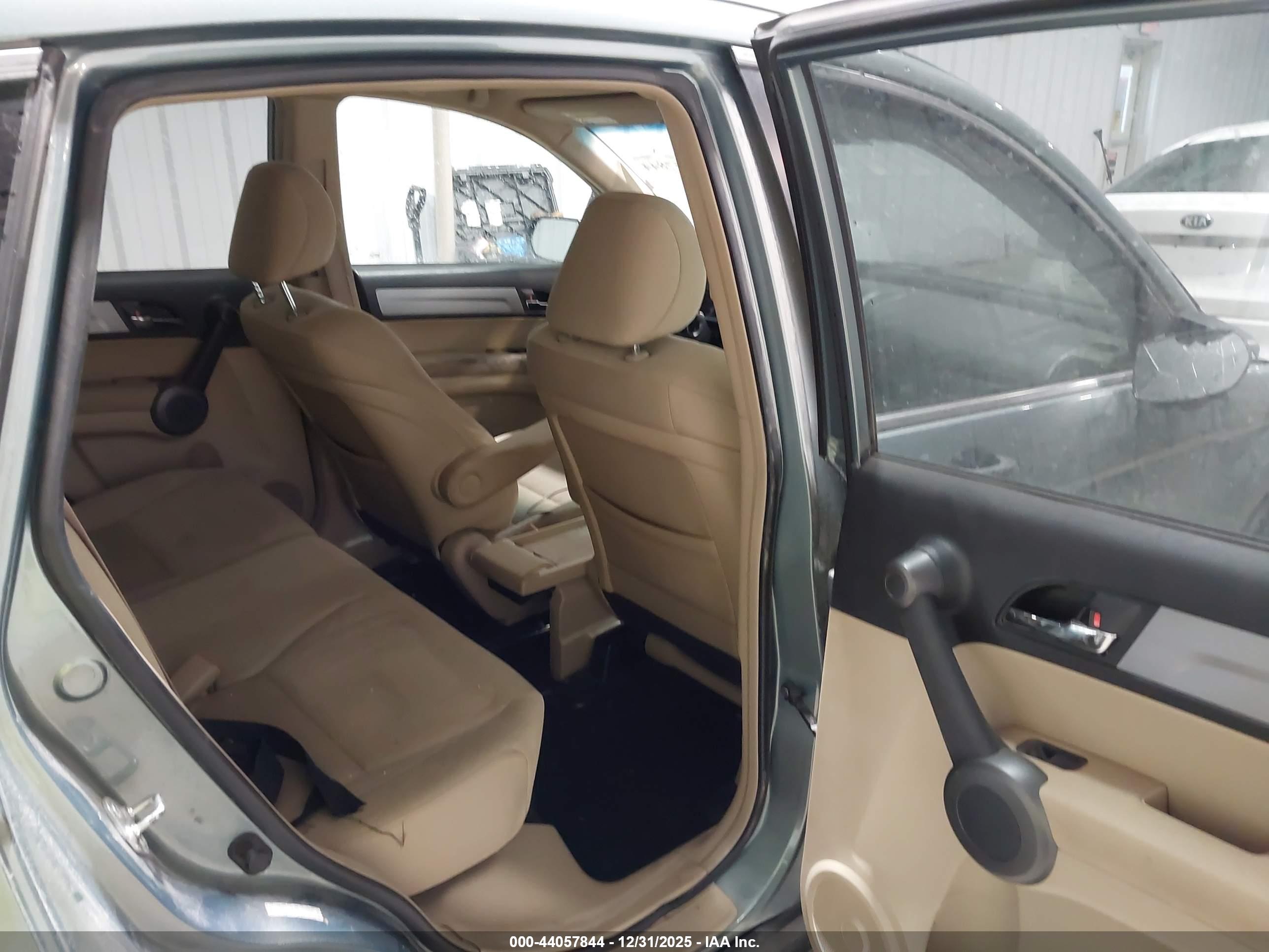HONDA CR-V image 8