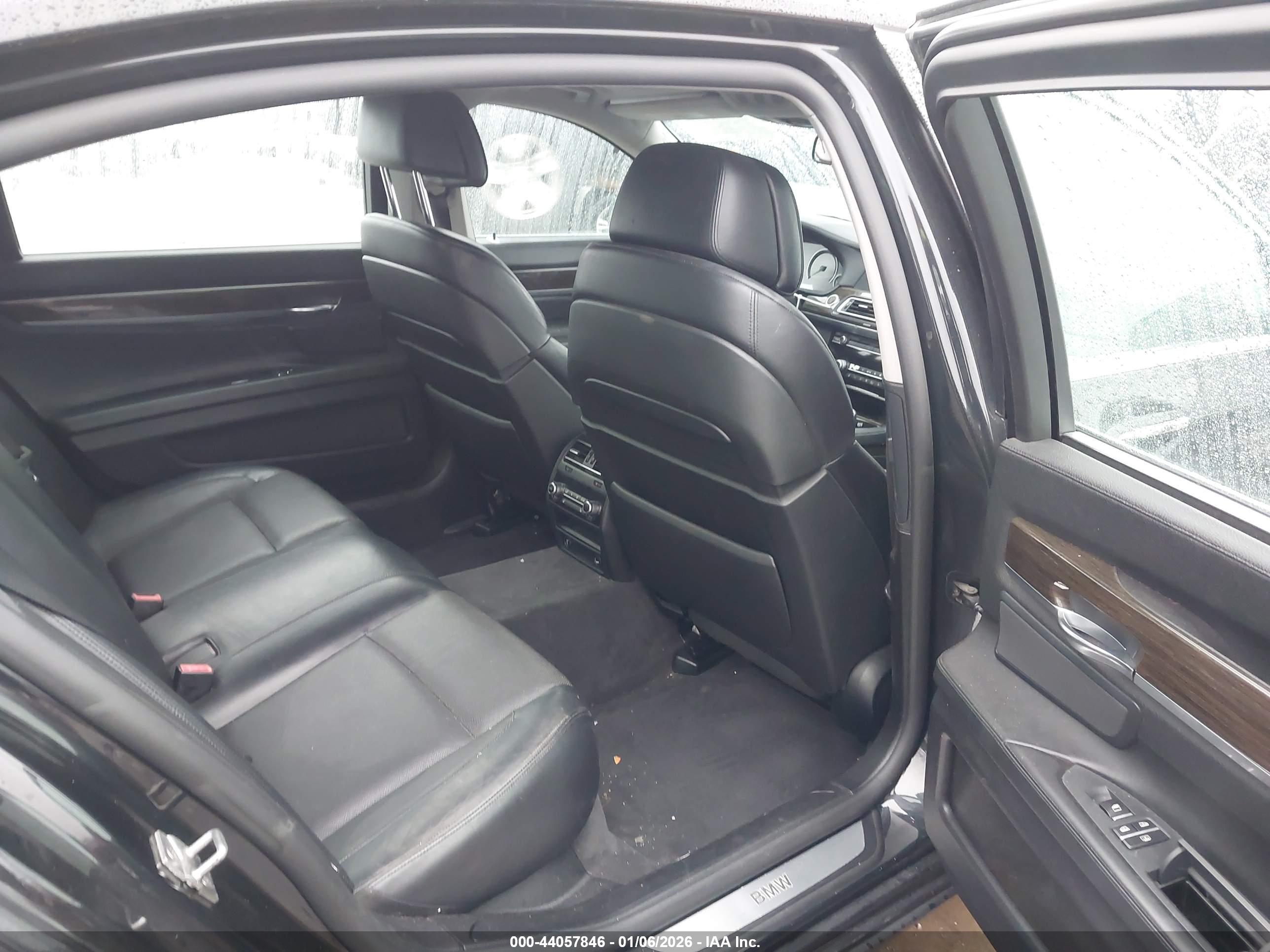BMW 750LI image 8