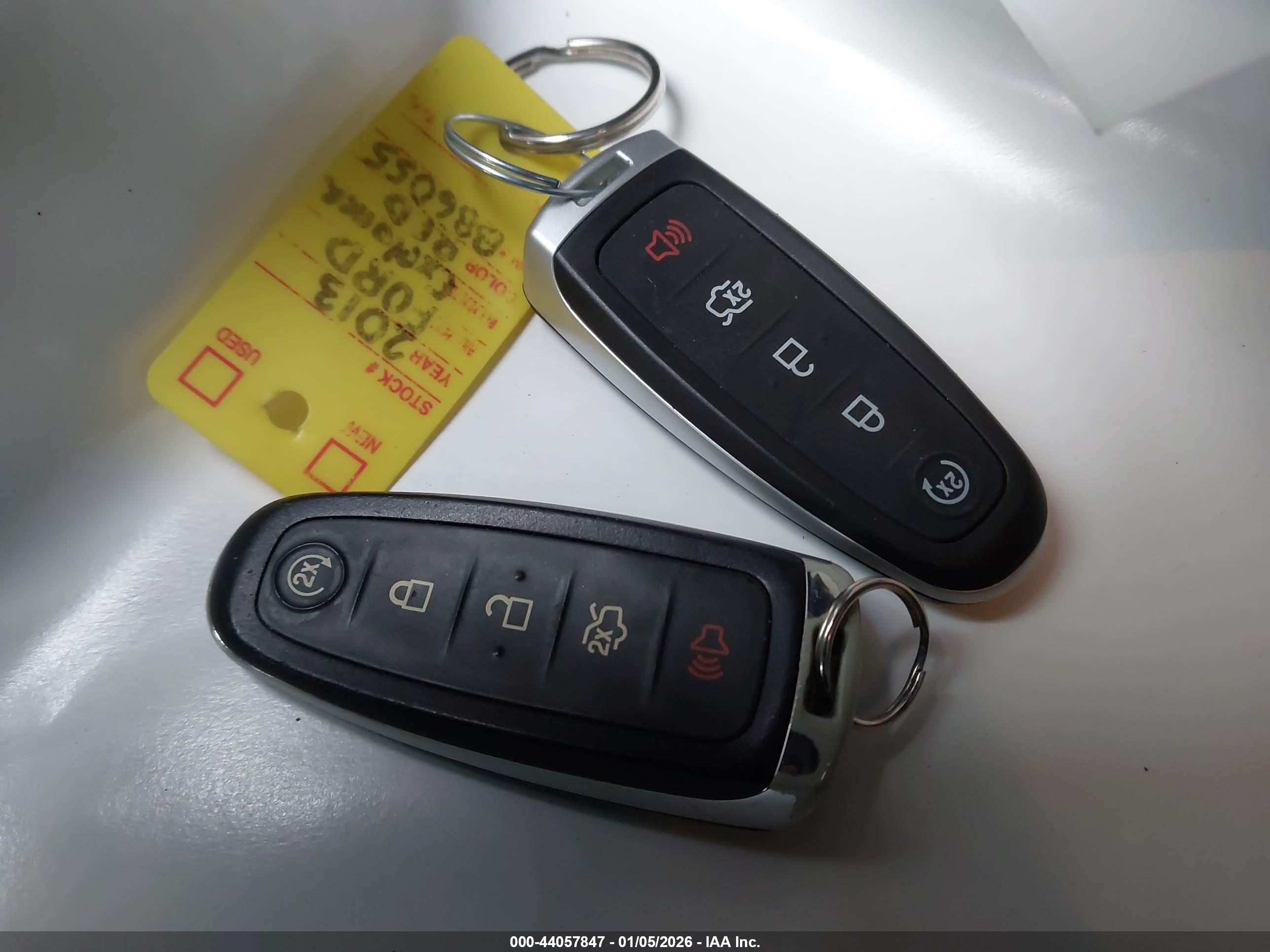 FORD EXPLORER image 11