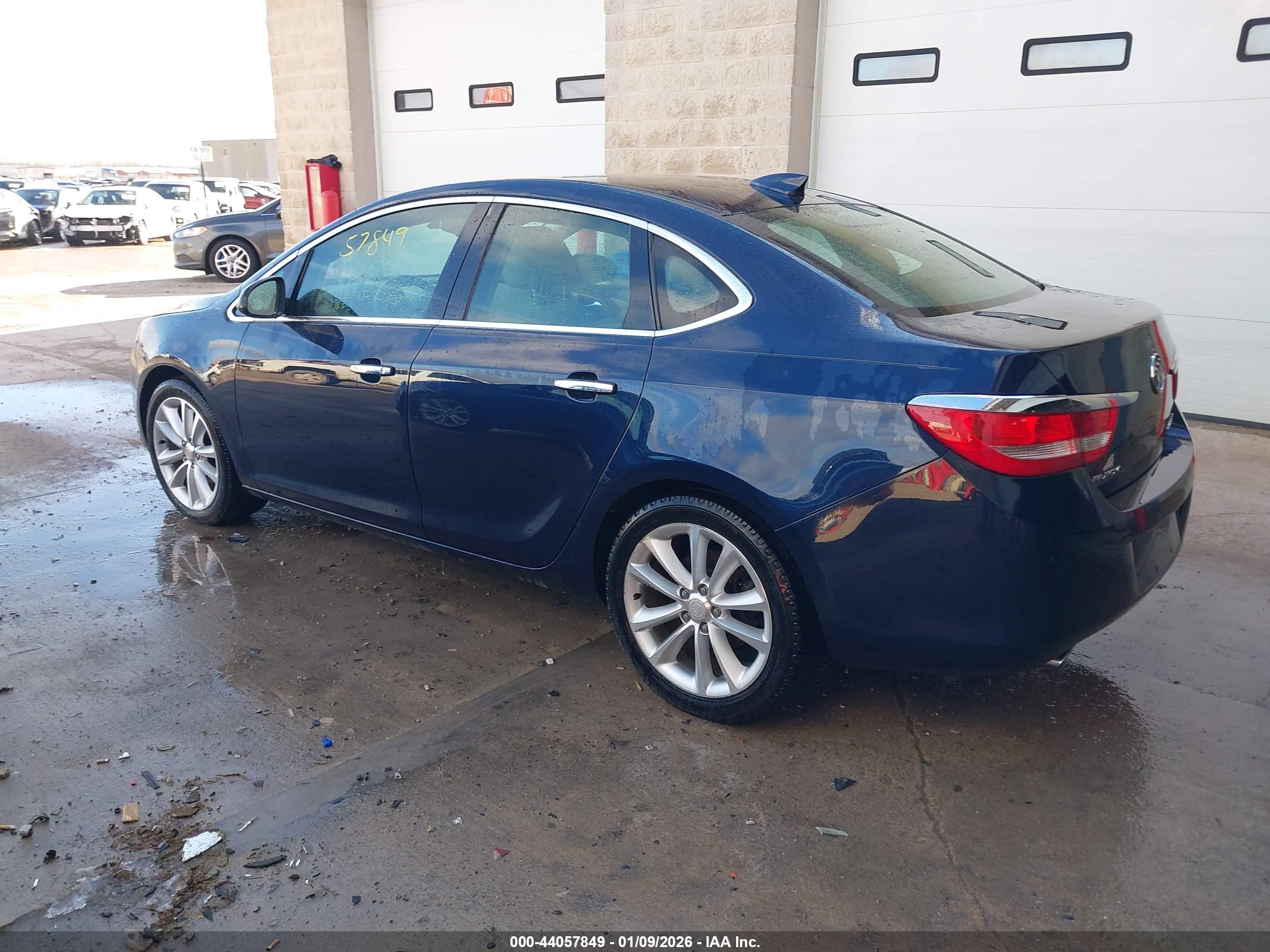 BUICK VERANO image 3