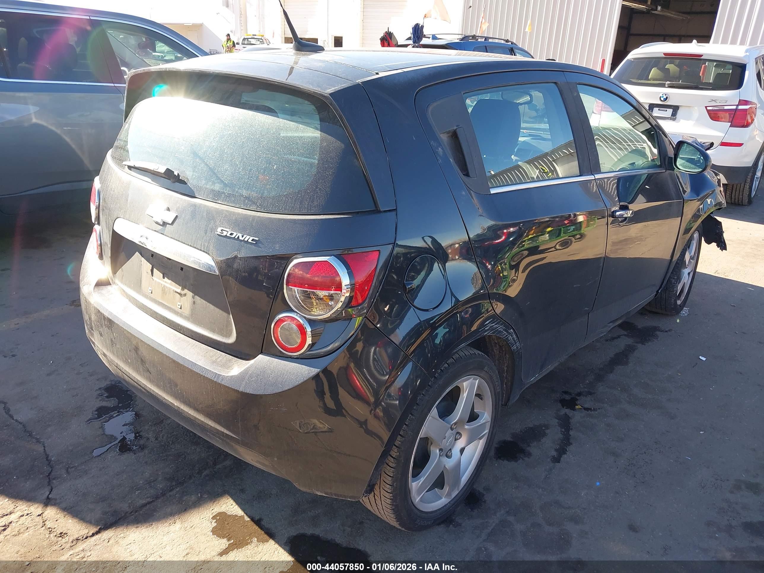 CHEVROLET SONIC image 4