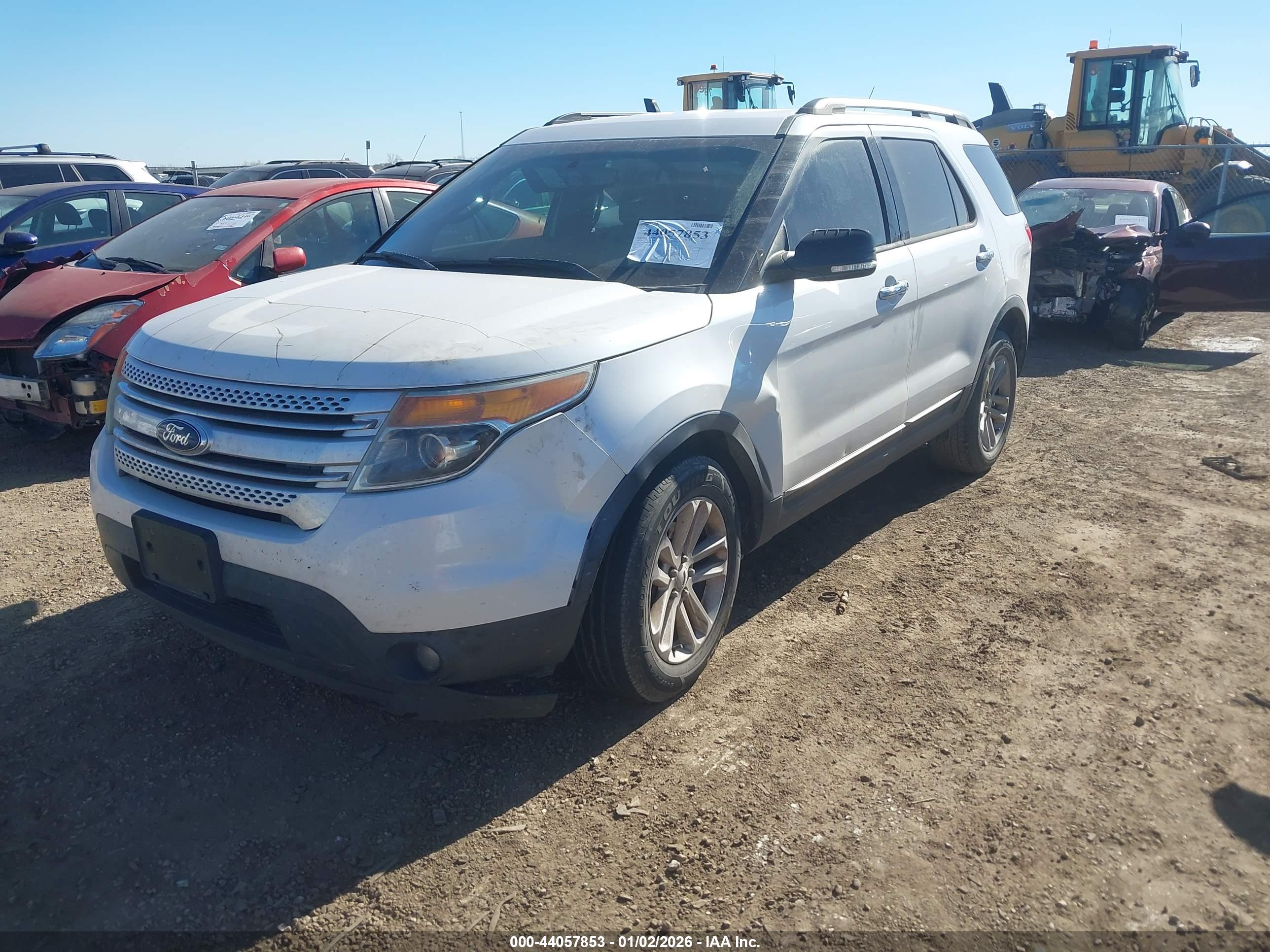 FORD EXPLORER image 2