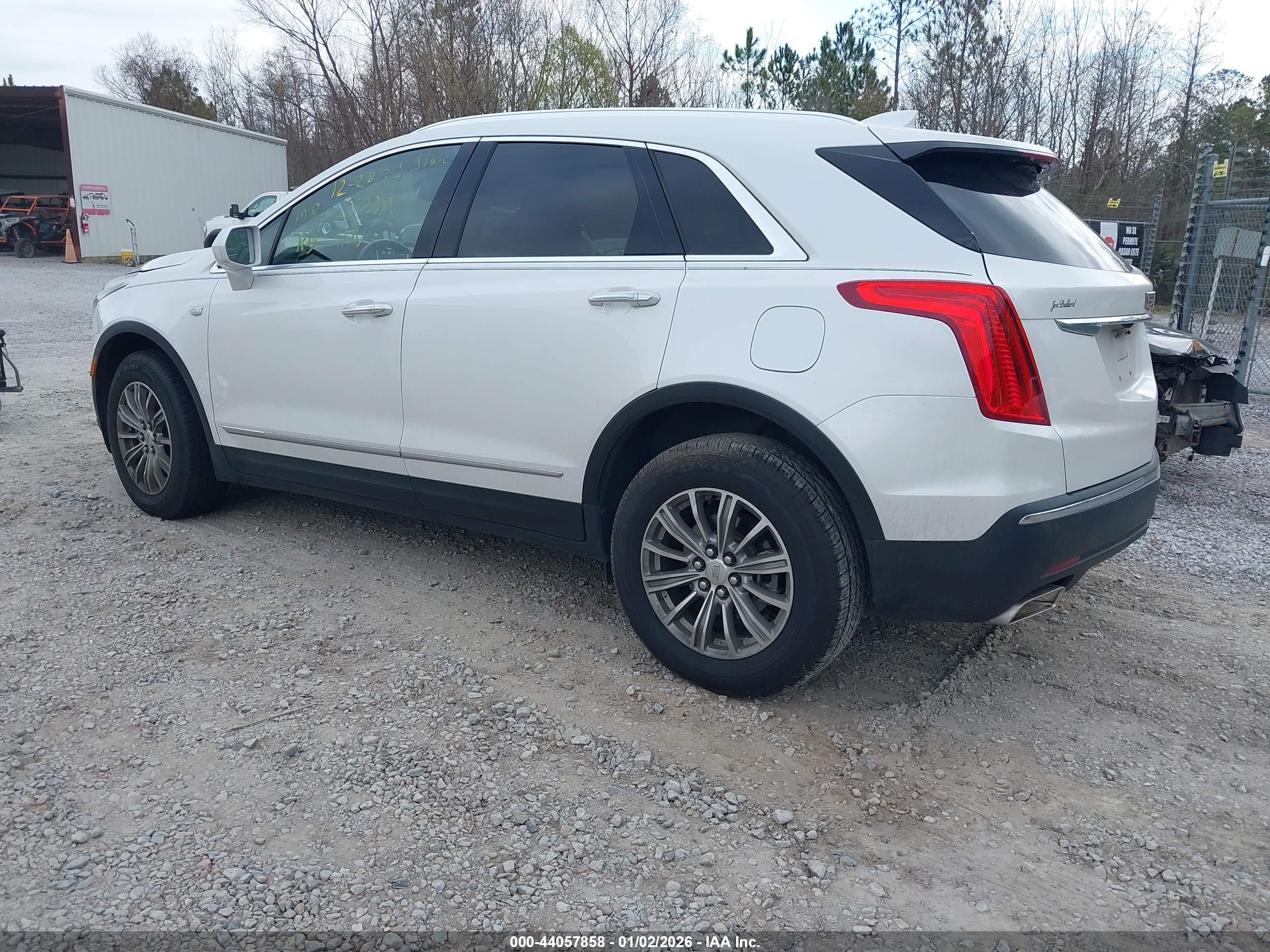 CADILLAC XT5 image 3