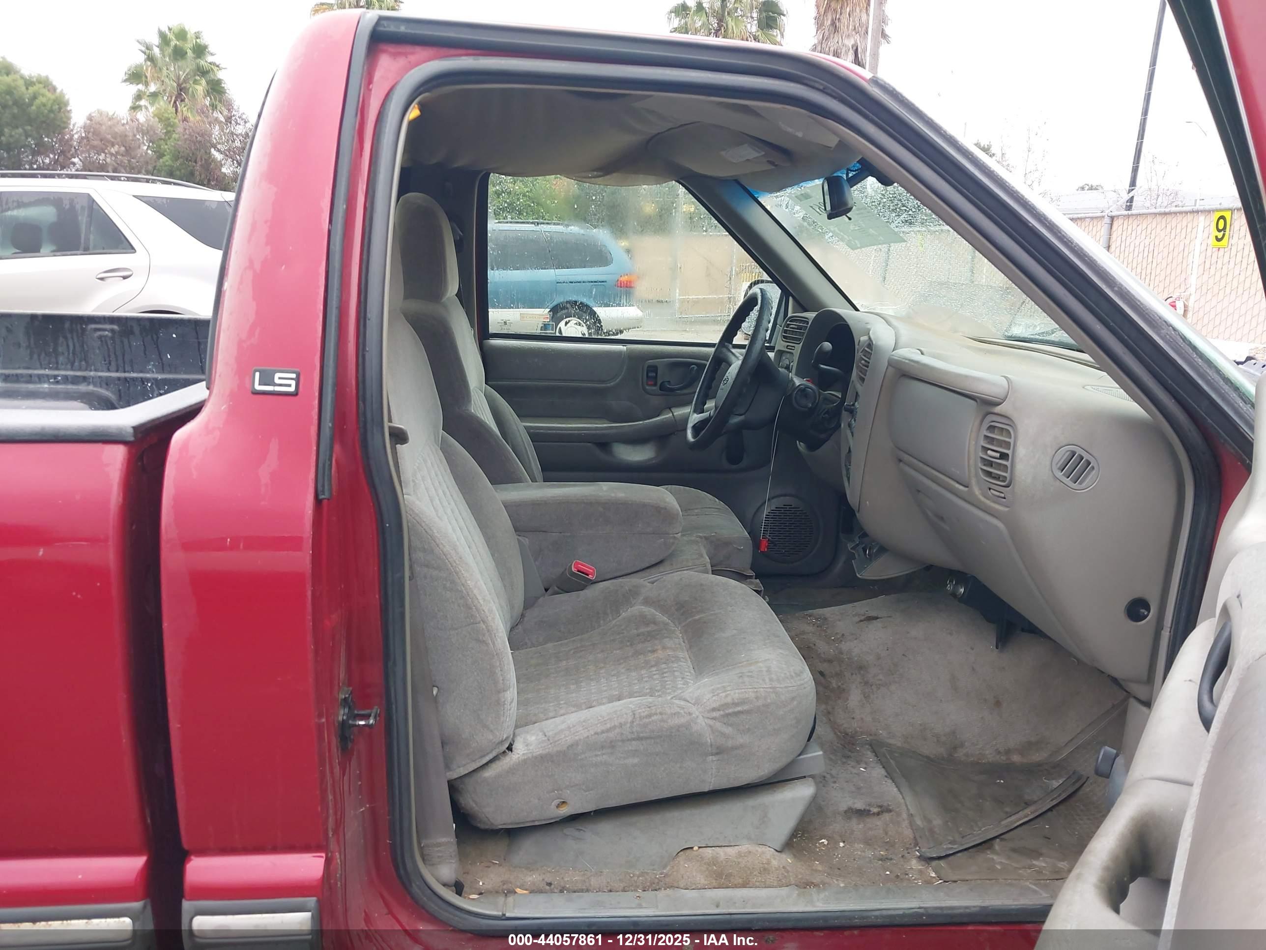 CHEVROLET S-10 image 5