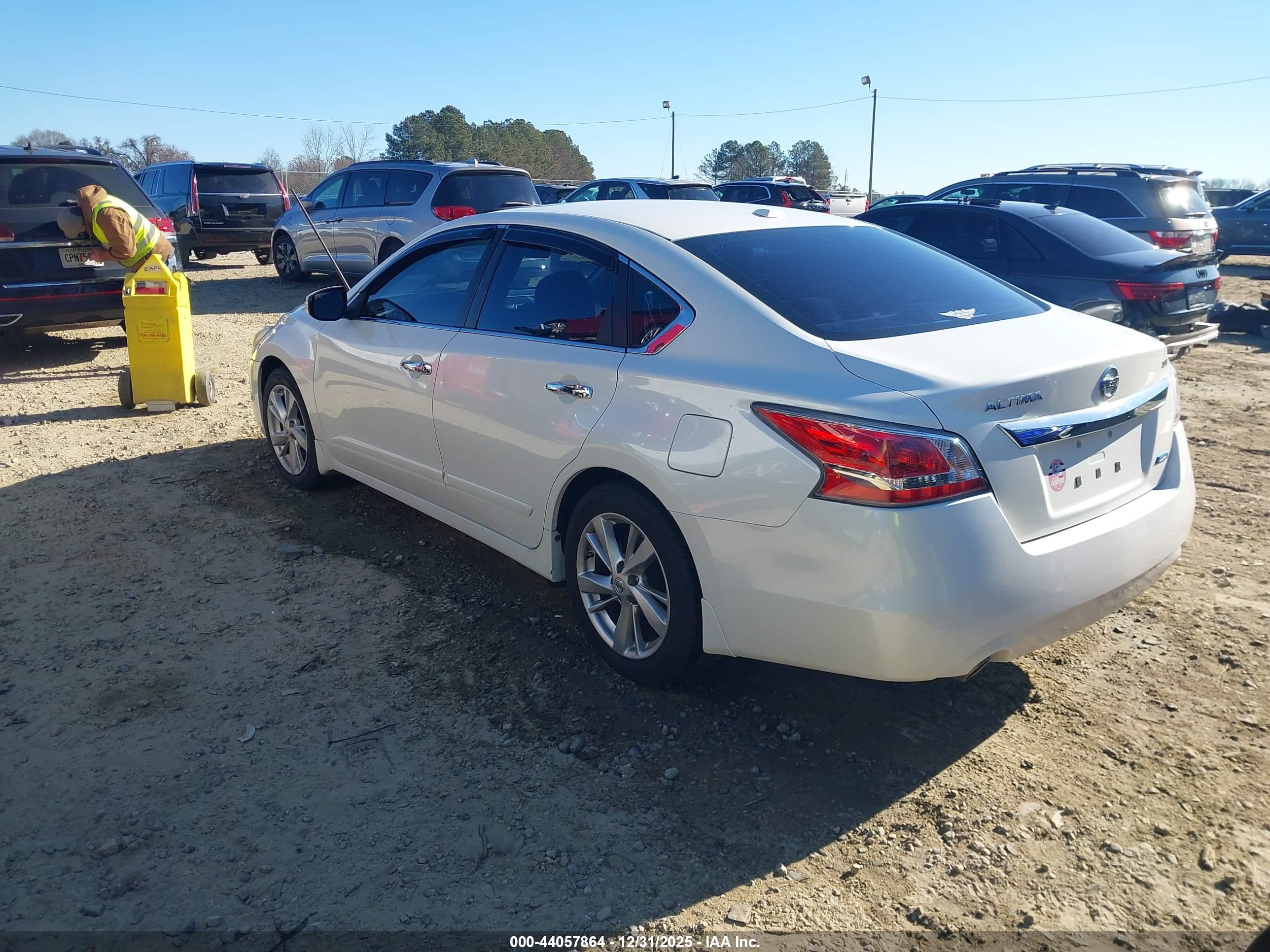 NISSAN ALTIMA image 3