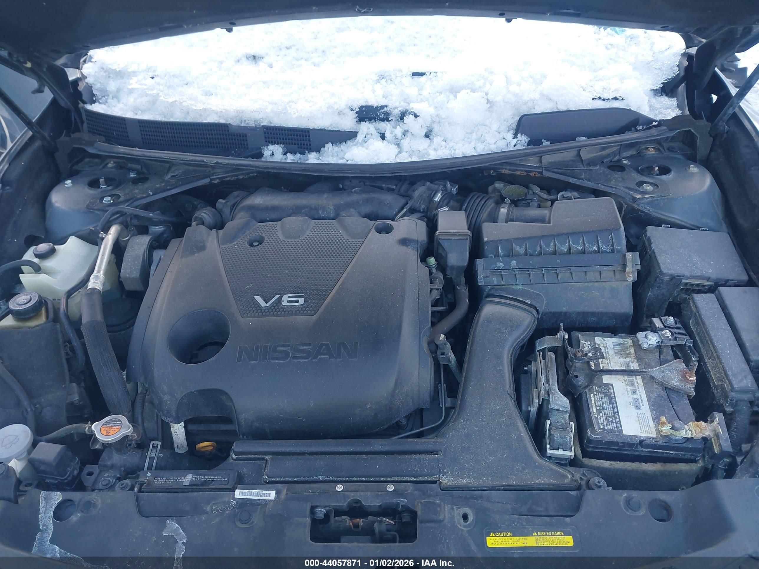 NISSAN MAXIMA image 10