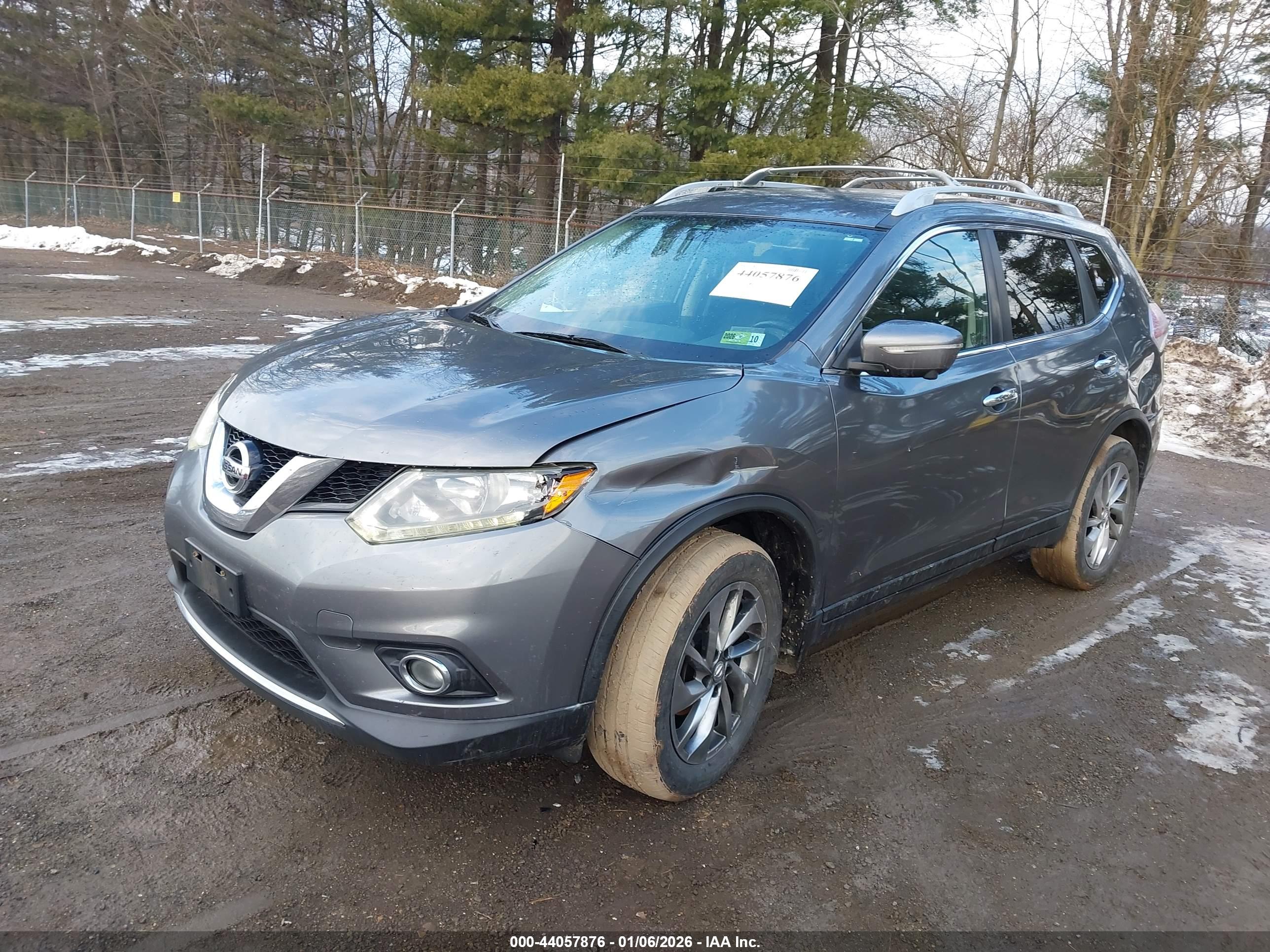 NISSAN ROGUE image 2
