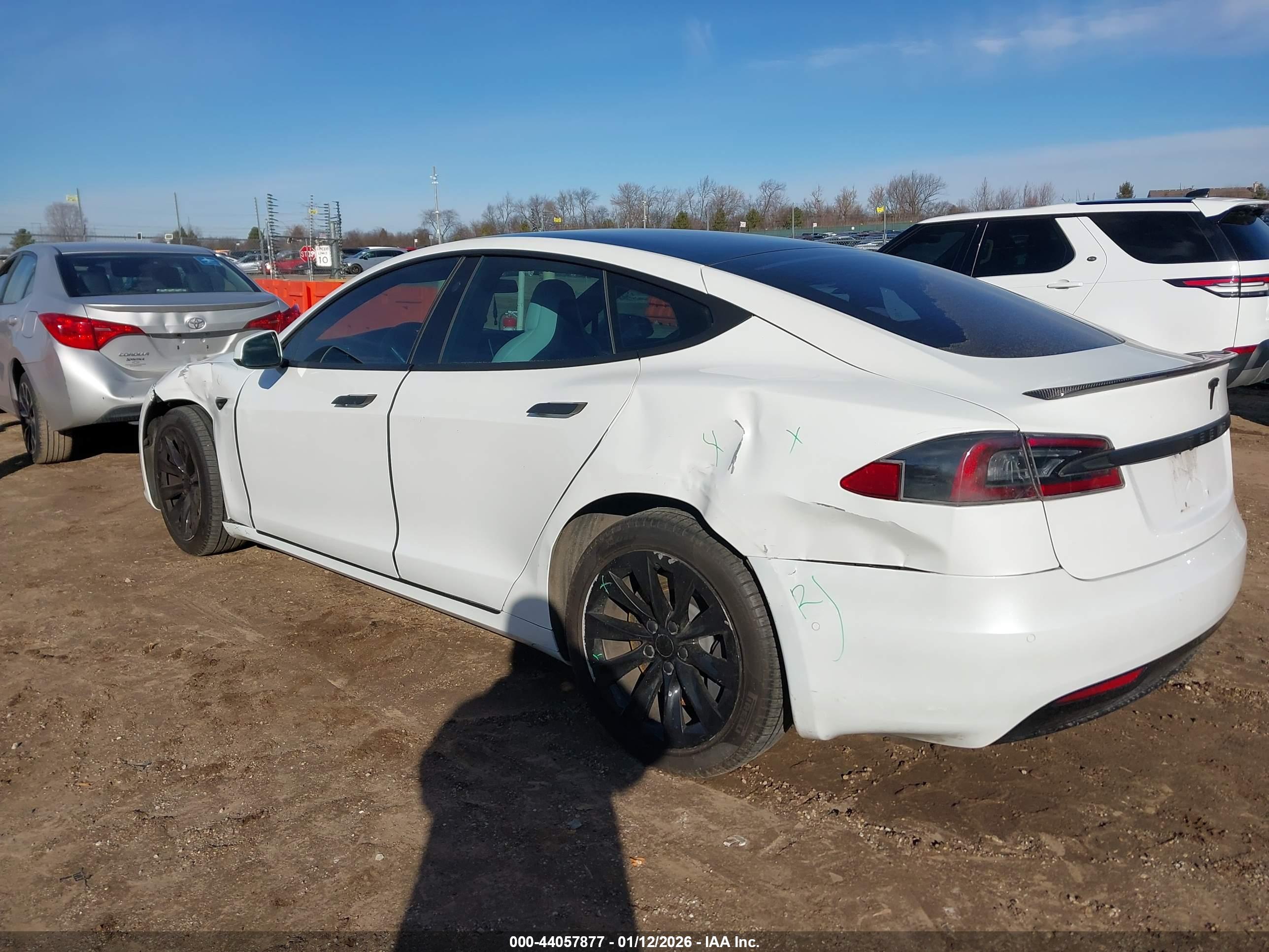 TESLA MODEL image 3