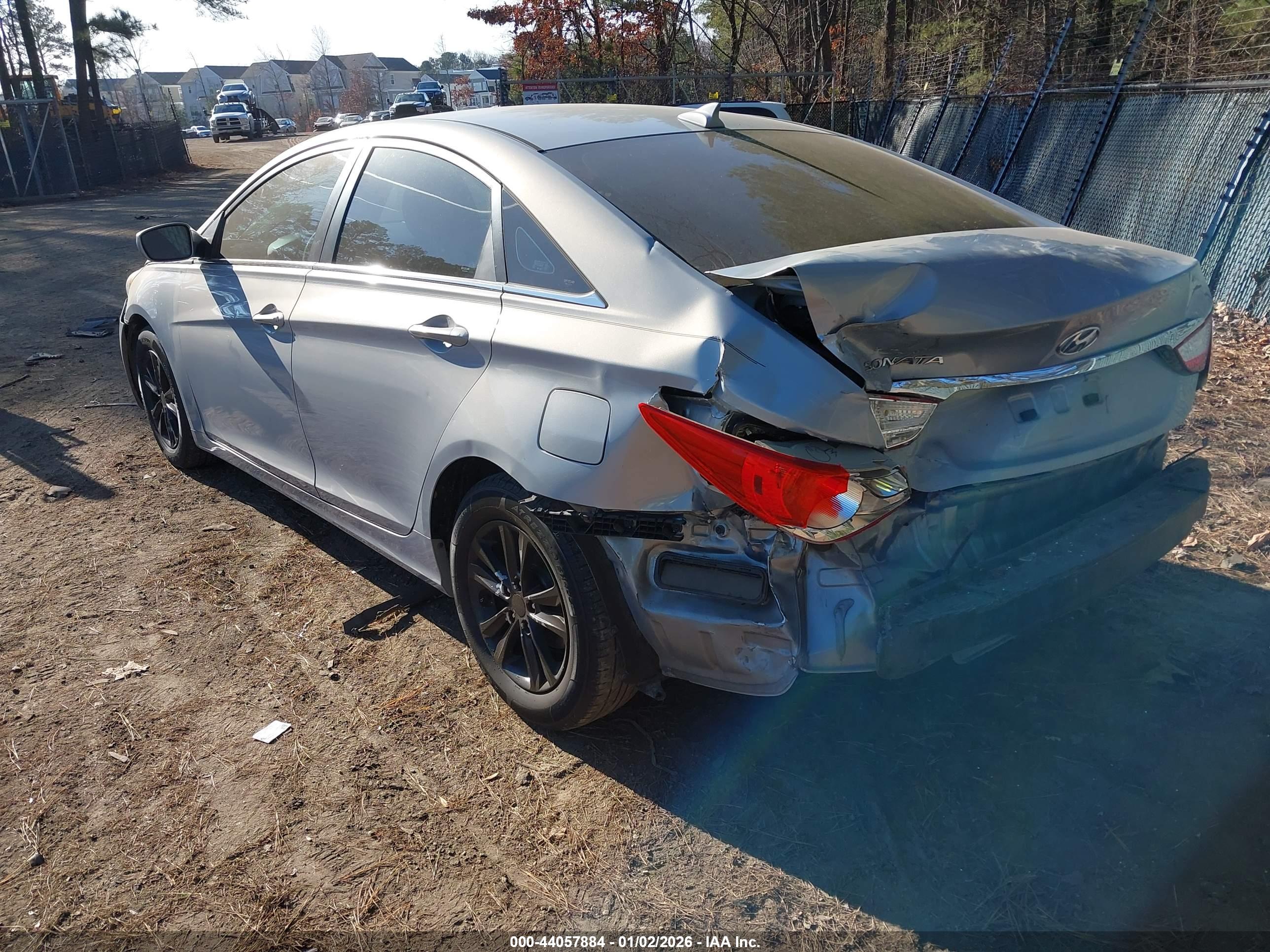 HYUNDAI SONATA image 3