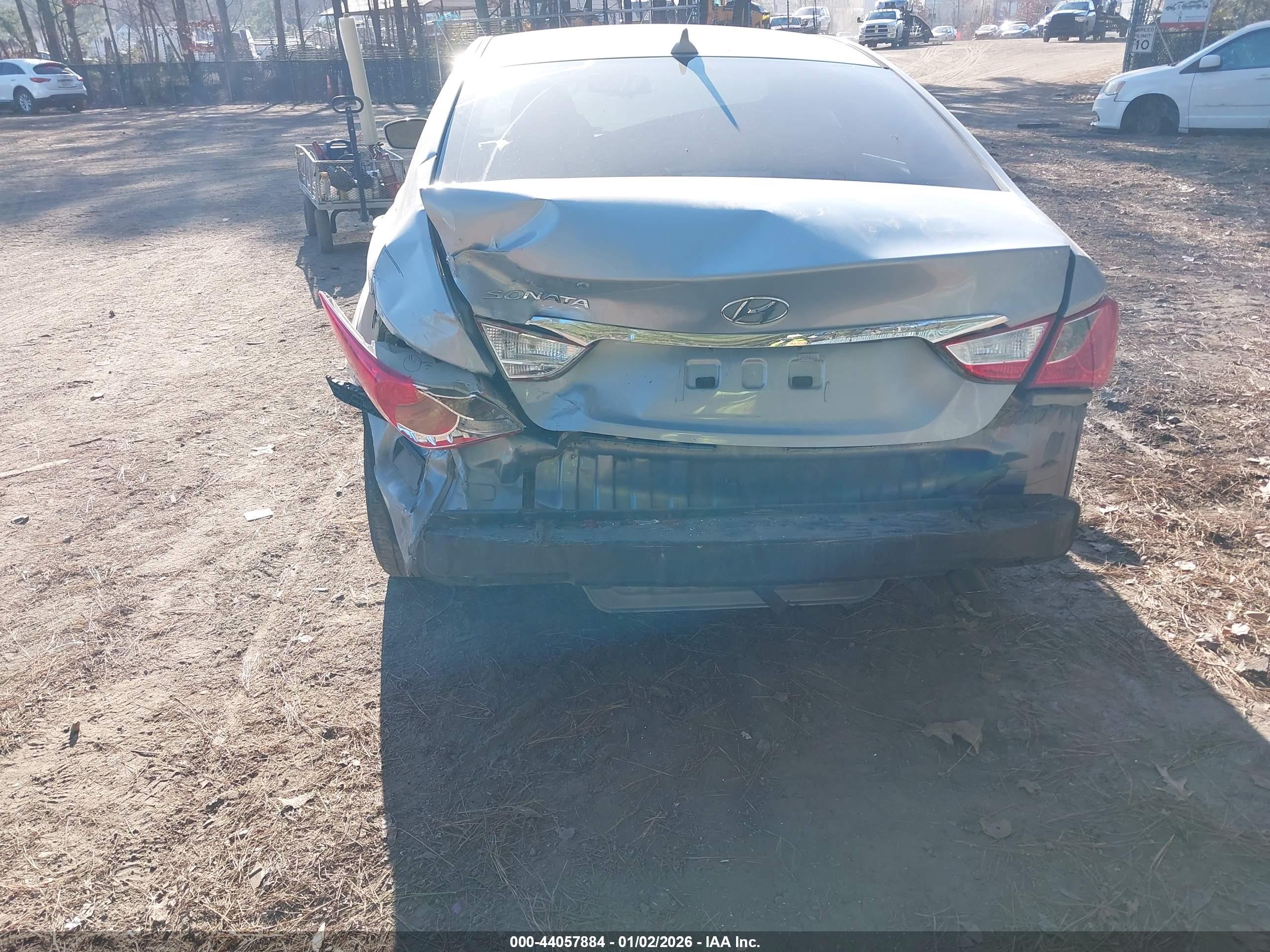 HYUNDAI SONATA image 6