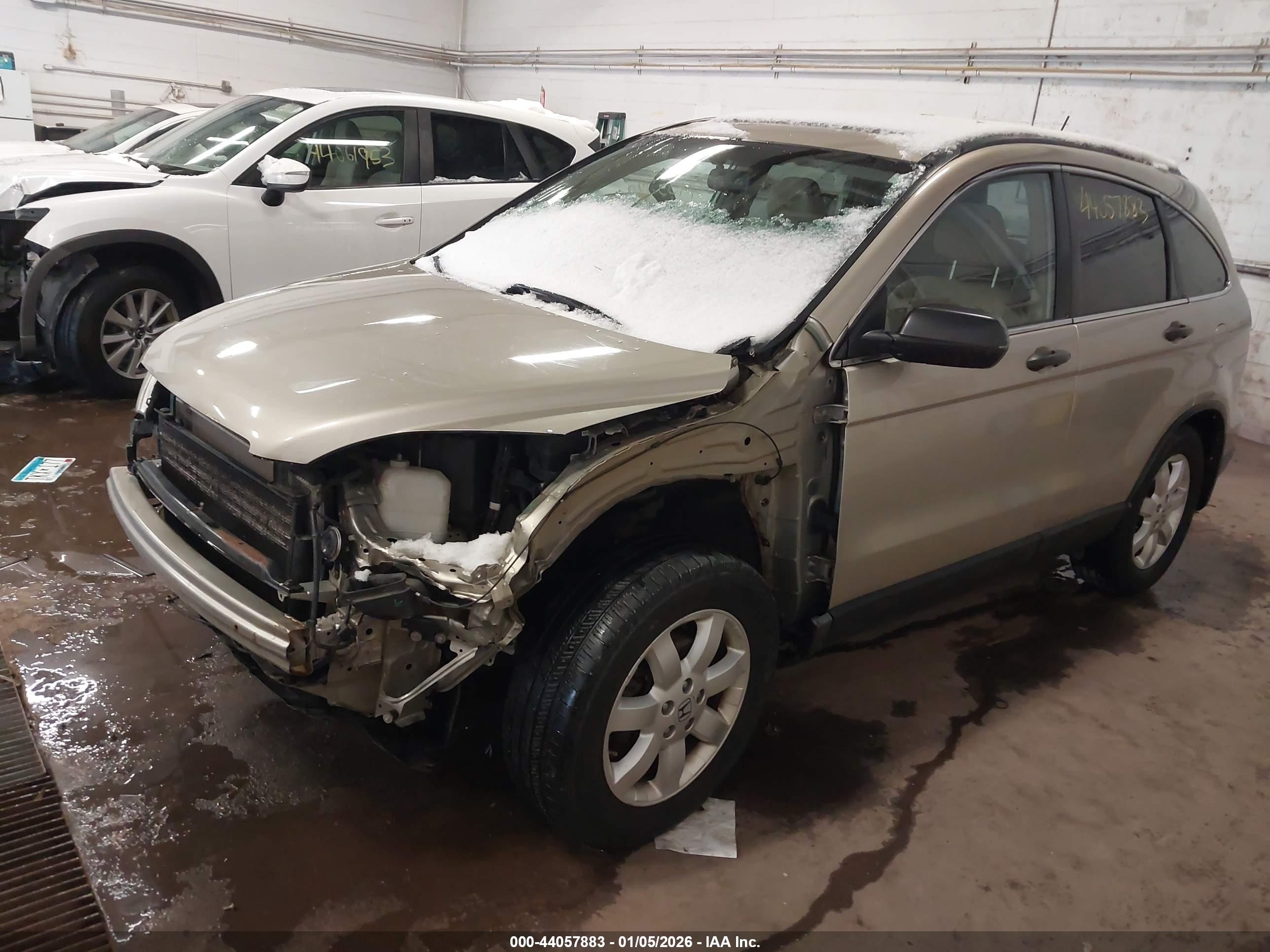 HONDA CR-V image 2