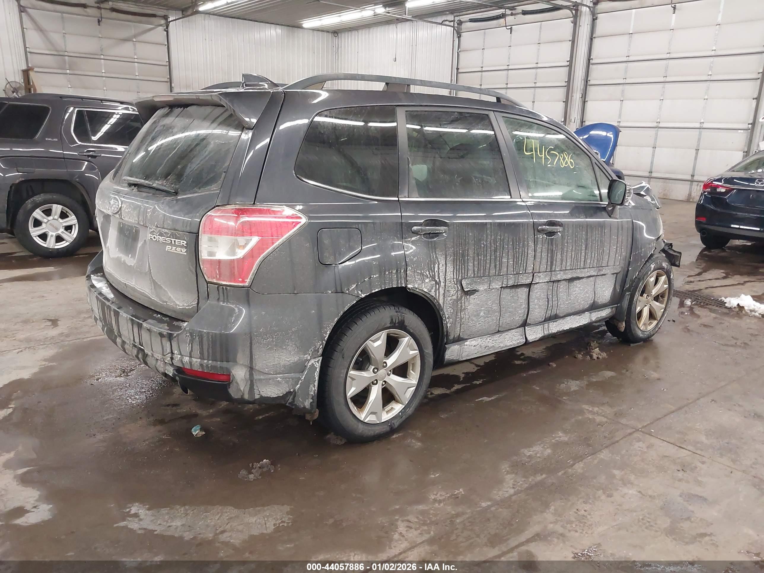 SUBARU FORESTER image 4
