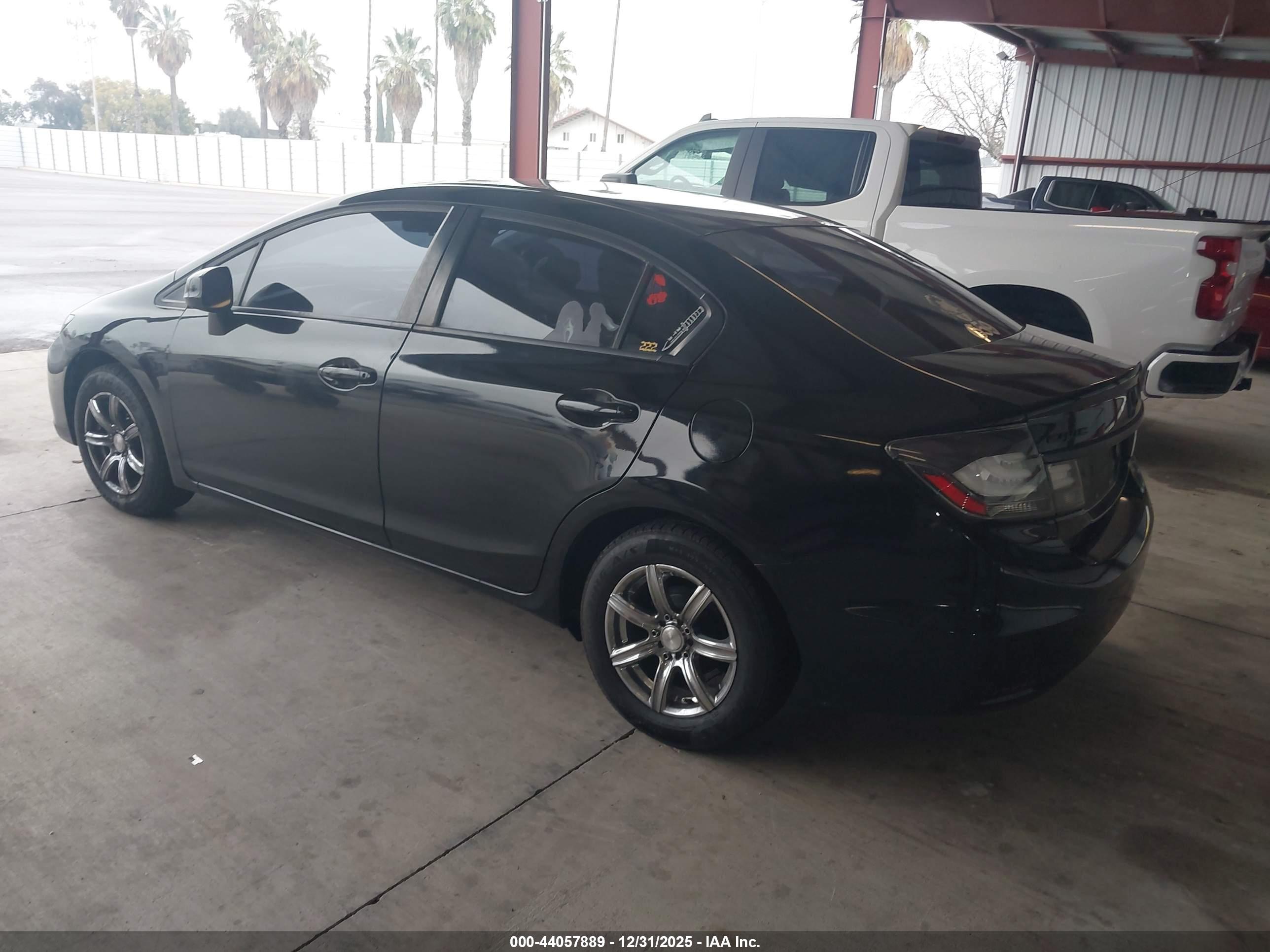 HONDA CIVIC image 3