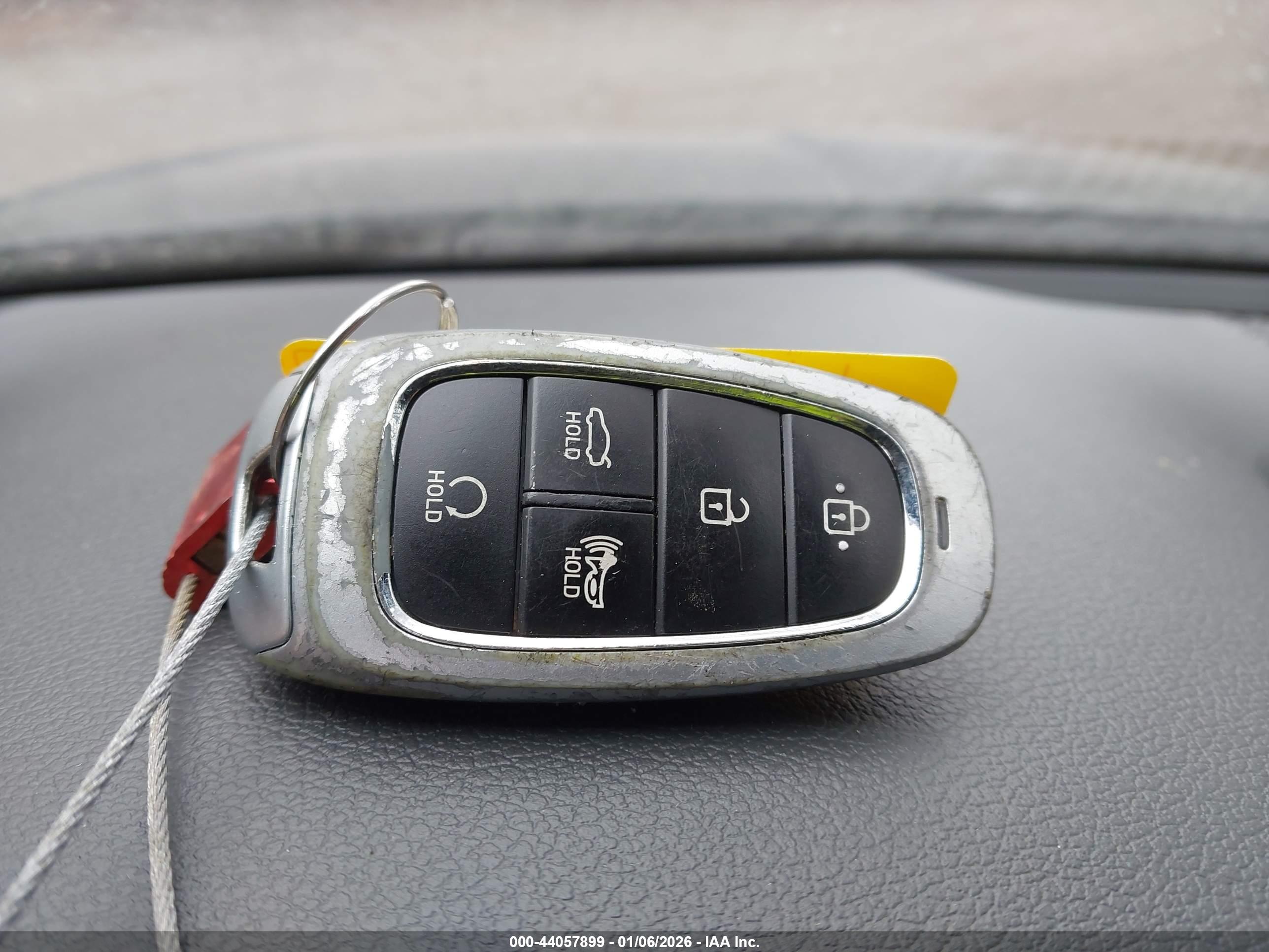 HYUNDAI SONATA image 11