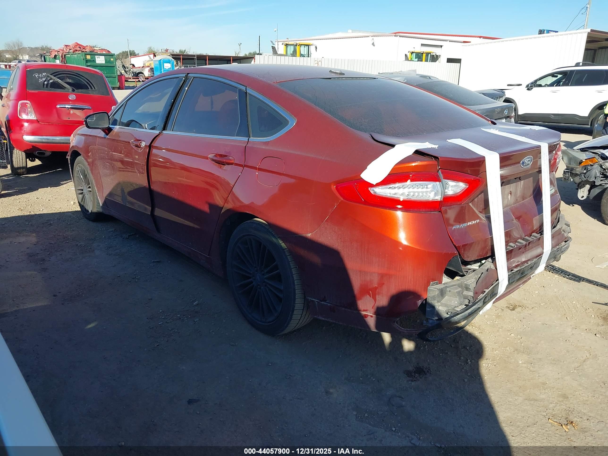 FORD FUSION image 3