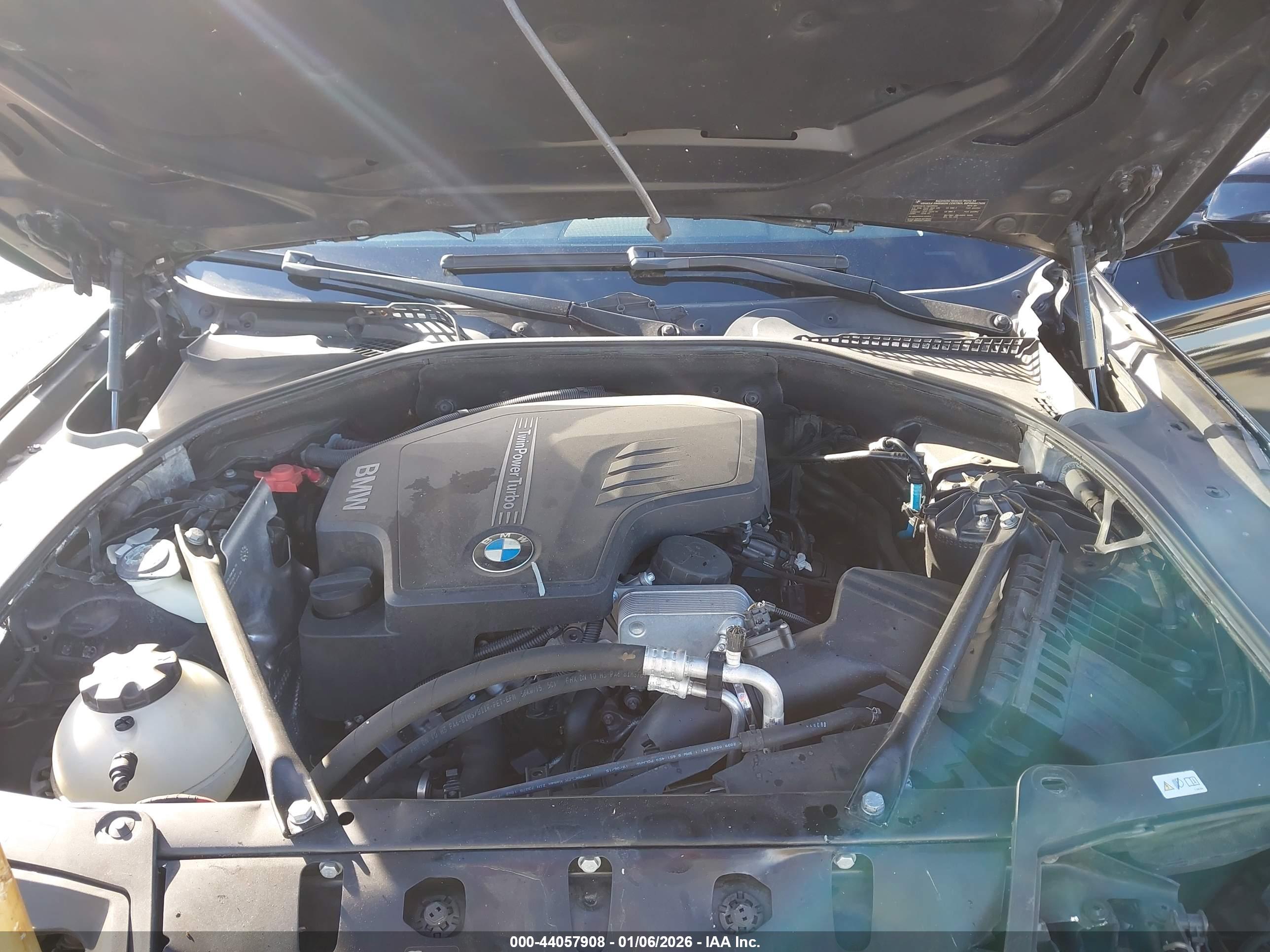BMW 528I image 10